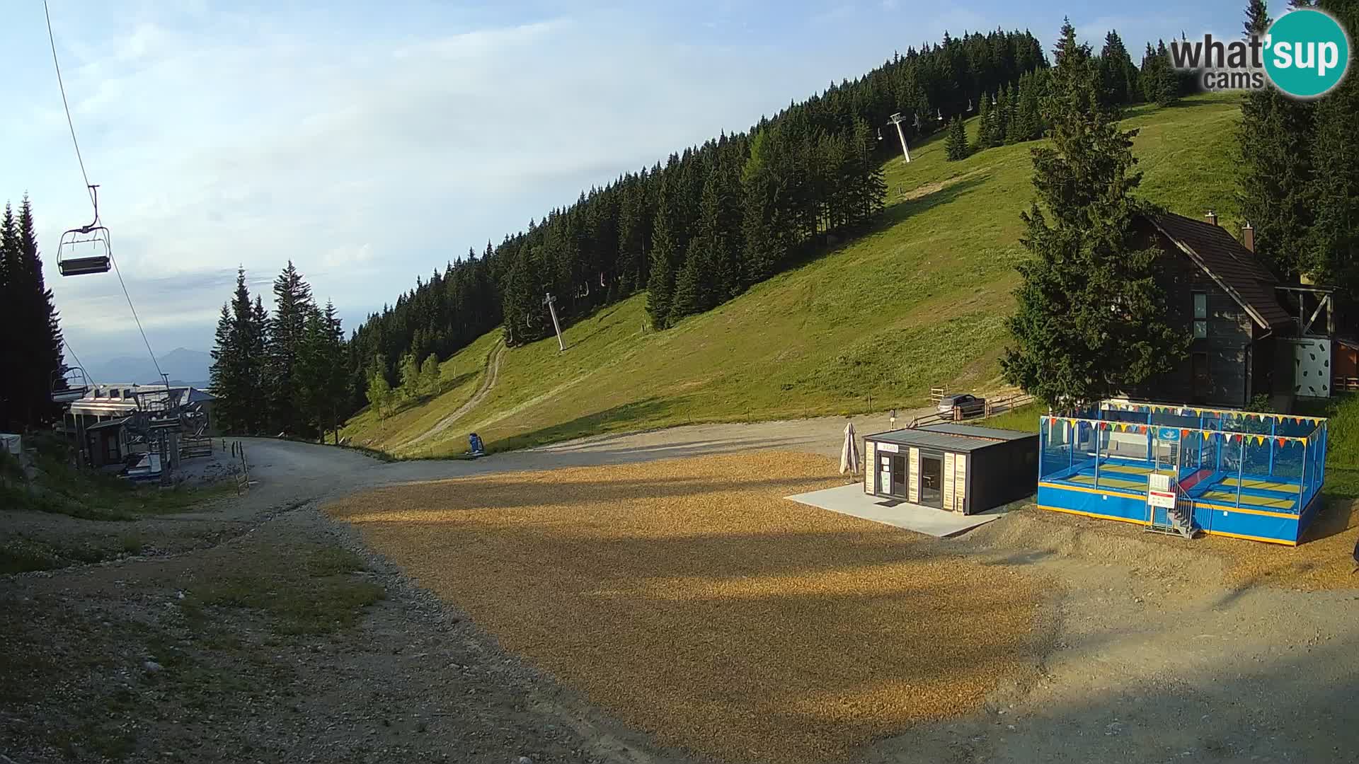GOLTE skijalište web kamera – pogled na Medvedjak – Slovenija