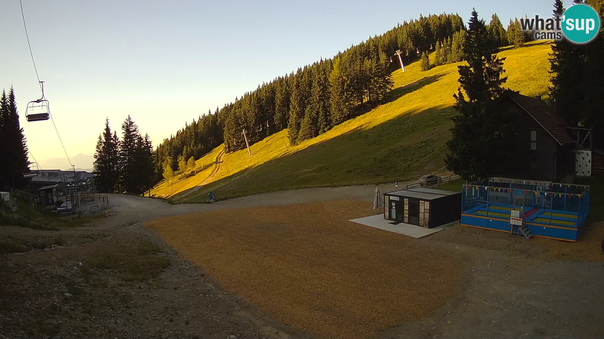Webcam en direct de la station de ski de GOLTE – vue sur Medvedjak – Slovénie