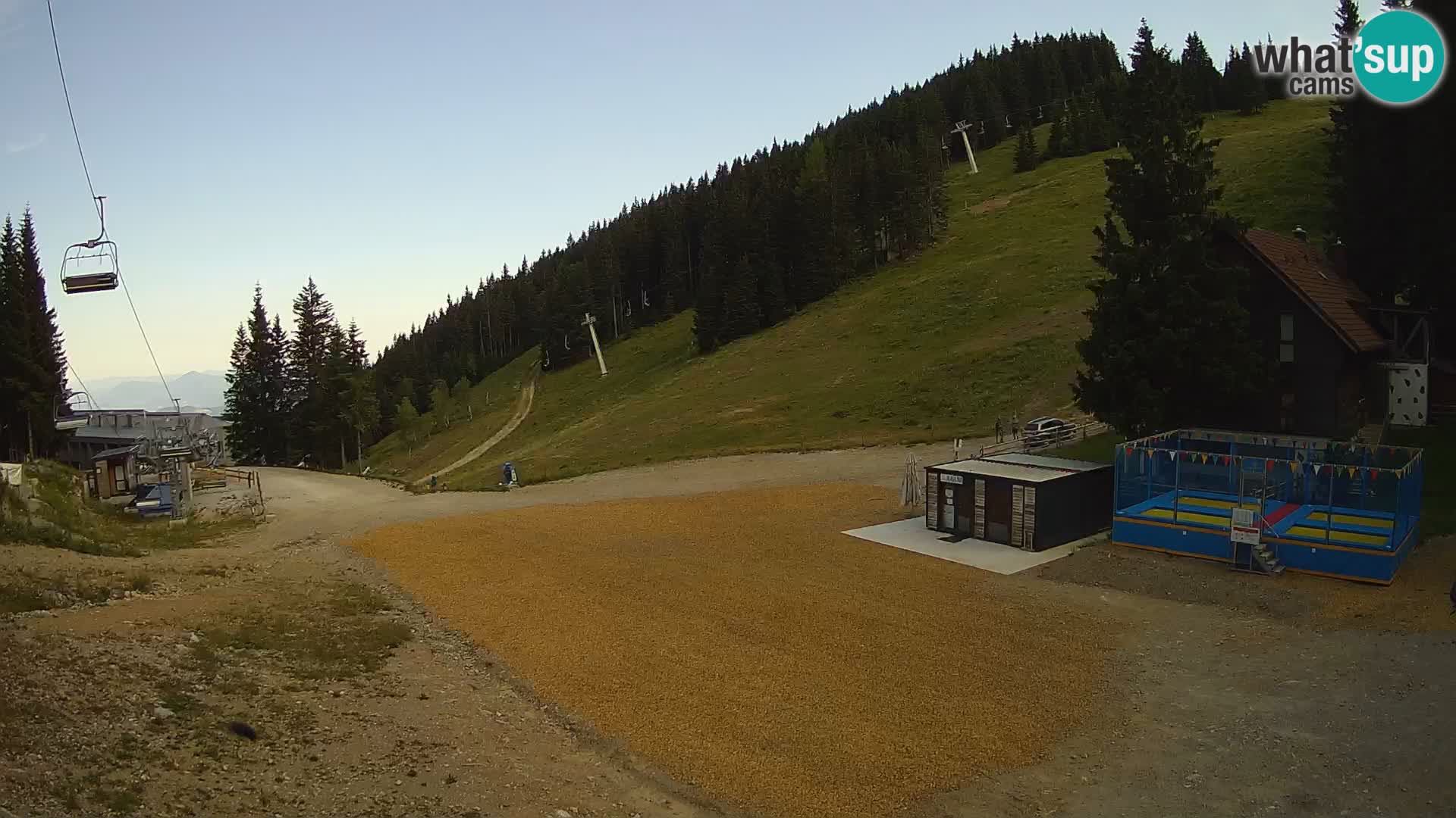 GOLTE skijalište web kamera – pogled na Medvedjak – Slovenija