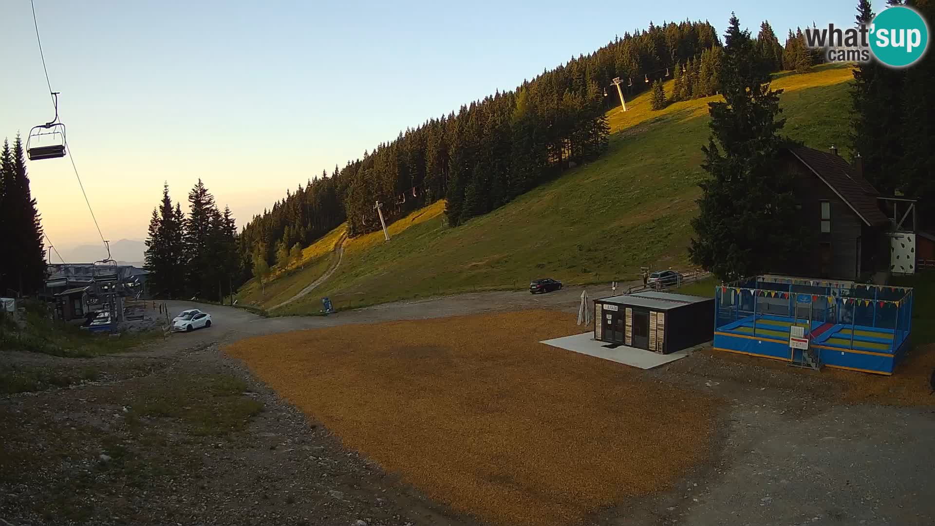GOLTE skijalište web kamera – pogled na Medvedjak – Slovenija