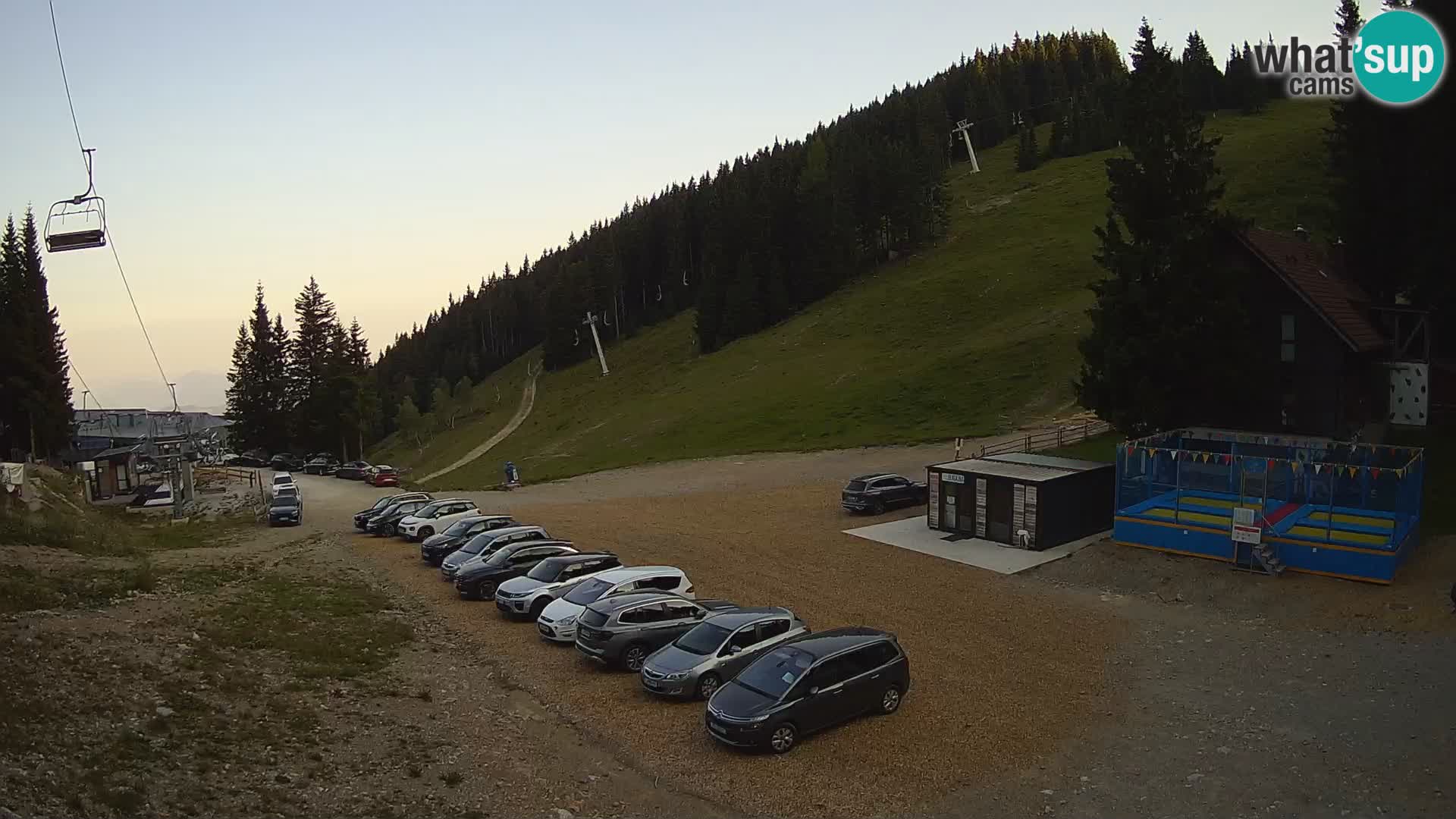 GOLTE skijalište web kamera – pogled na Medvedjak – Slovenija