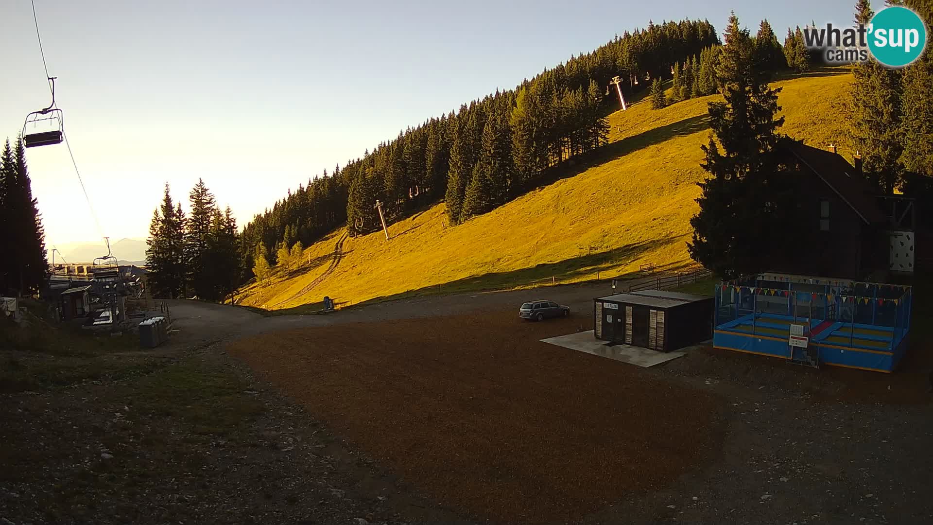 GOLTE skijalište web kamera – pogled na Medvedjak – Slovenija