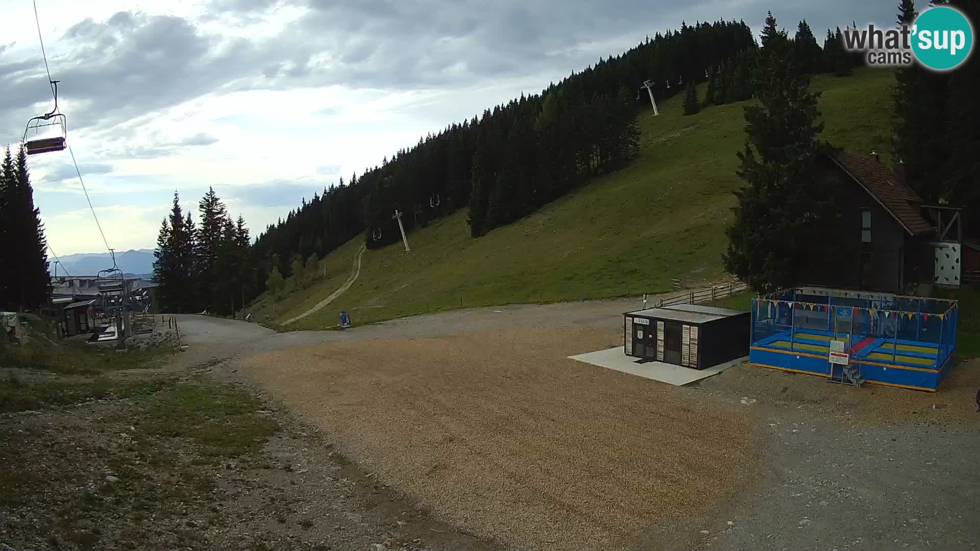 Cámara web en vivo de la estación de esquí GOLTE – vista a Medvedjak – Eslovenia