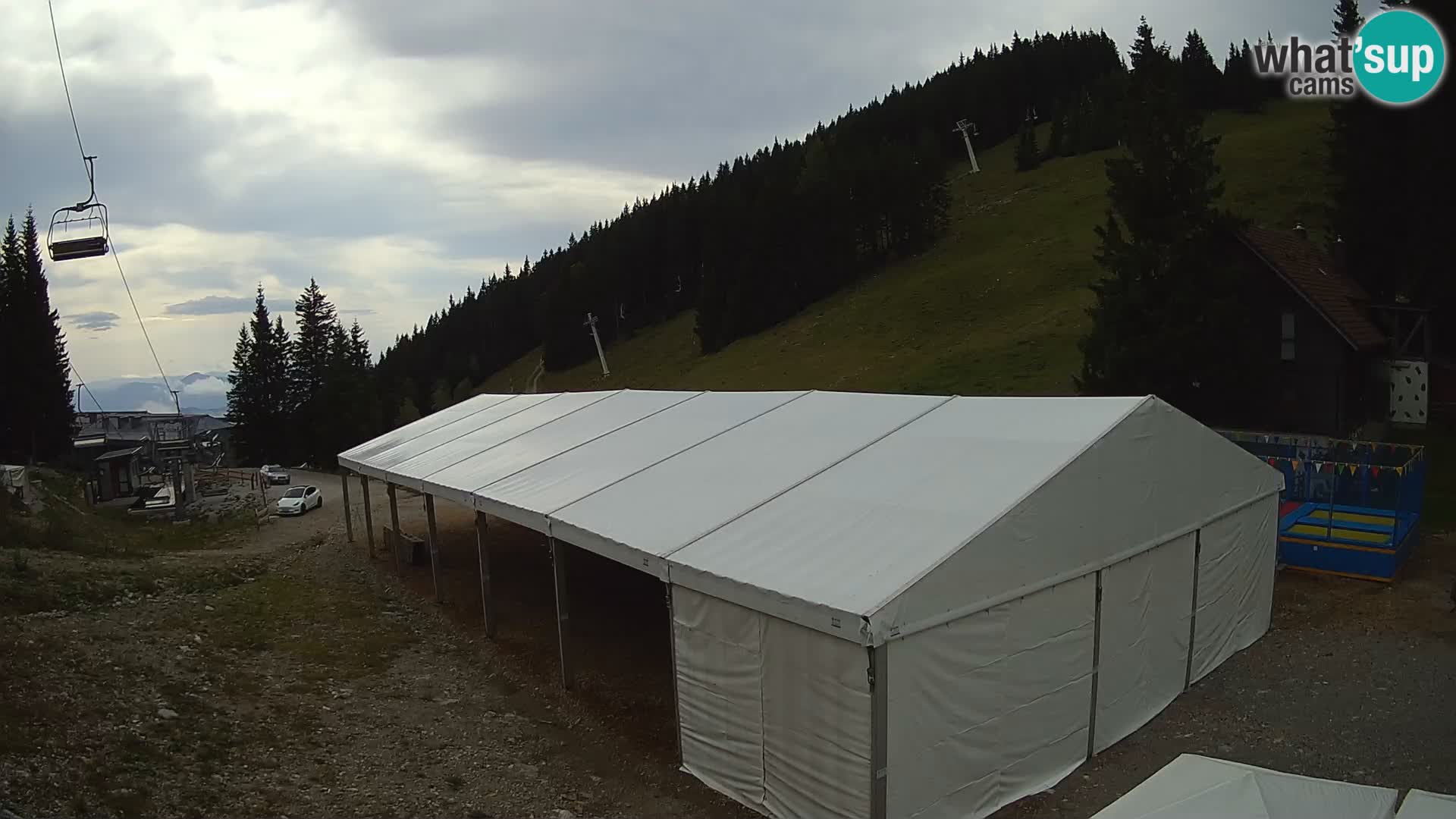 Cámara web en vivo de la estación de esquí GOLTE – vista a Medvedjak – Eslovenia