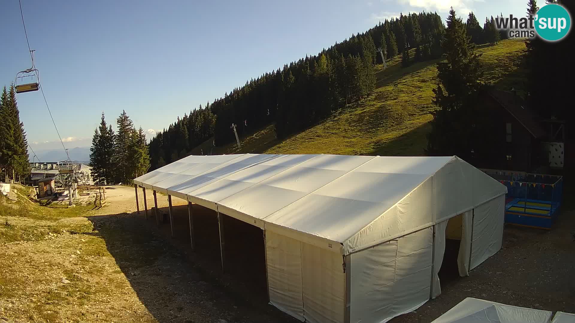 GOLTE Skigebiet webcam – Schöne Aussicht auf Medvedjak – Slowenien