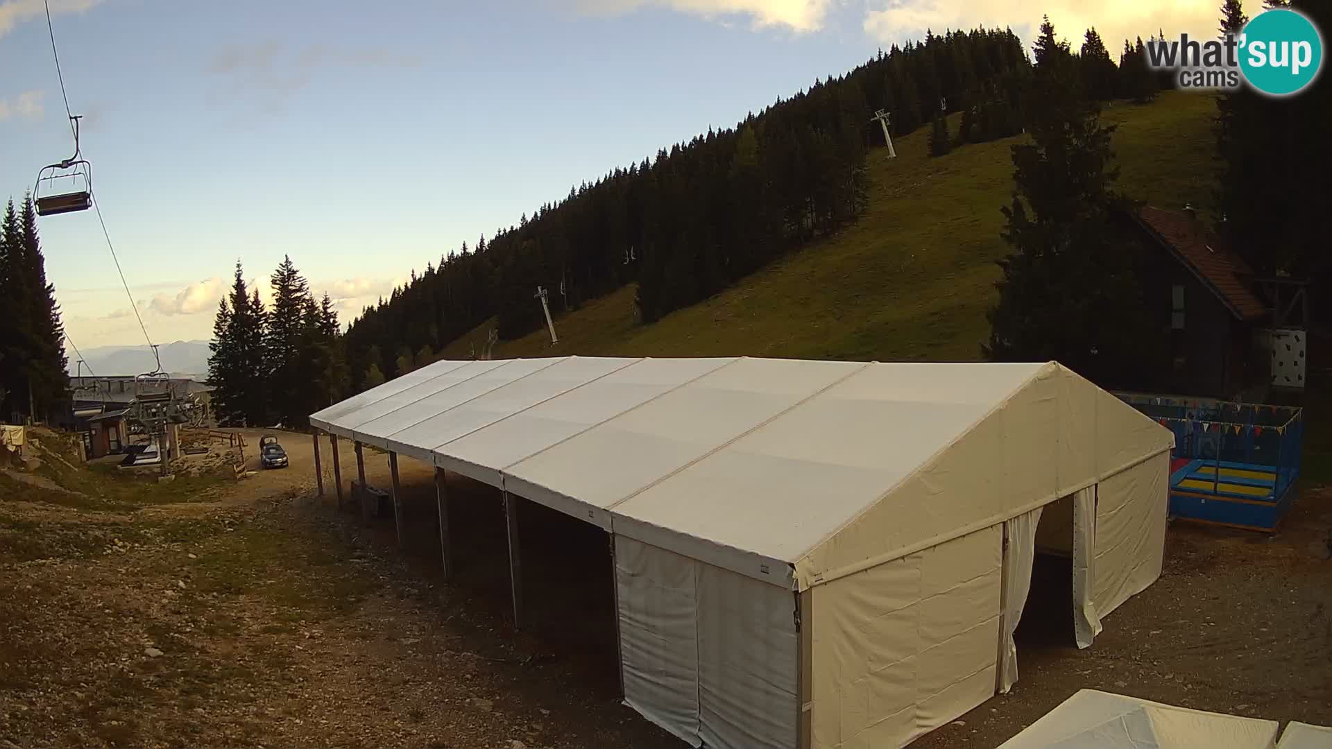 GOLTE skijalište web kamera – pogled na Medvedjak – Slovenija