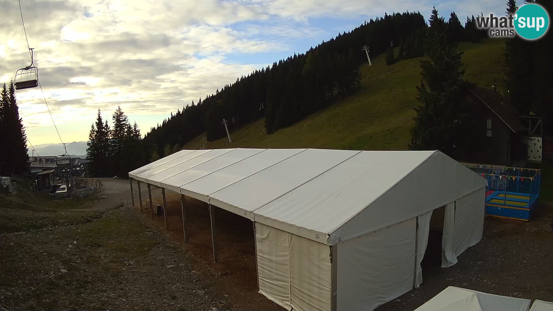 GOLTE skijalište web kamera – pogled na Medvedjak – Slovenija