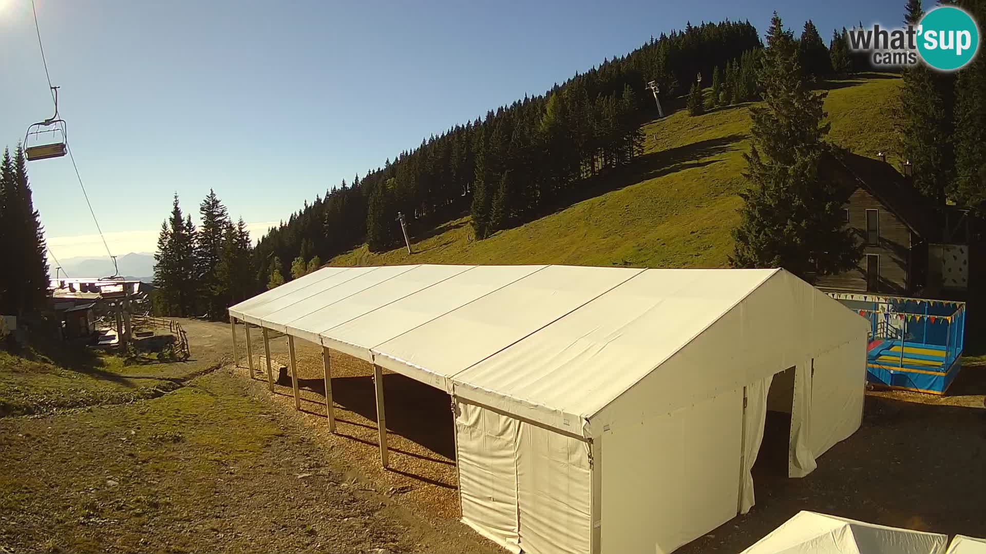 Cámara web en vivo de la estación de esquí GOLTE – vista a Medvedjak – Eslovenia