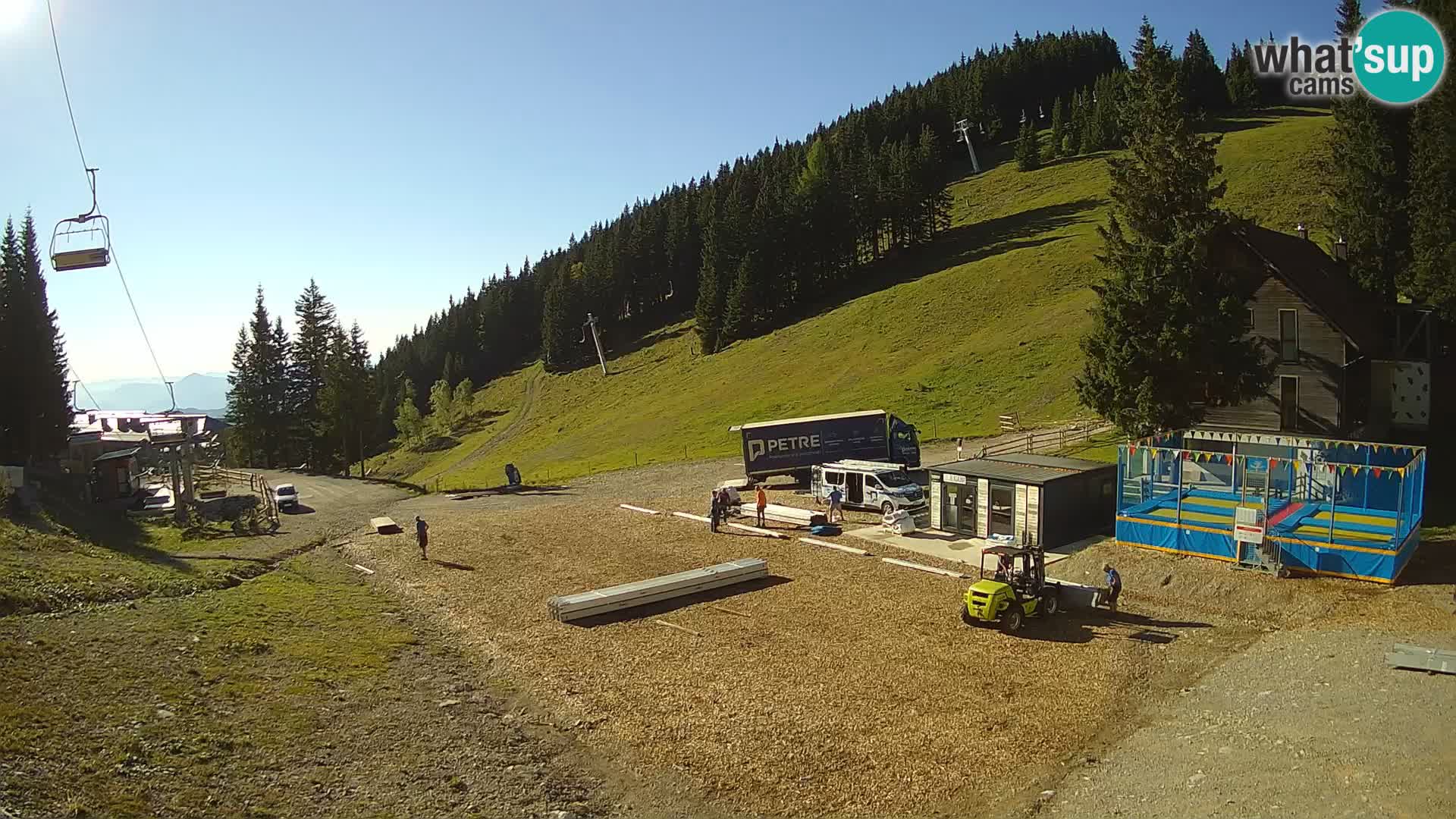 GOLTE skijalište web kamera – pogled na Medvedjak – Slovenija