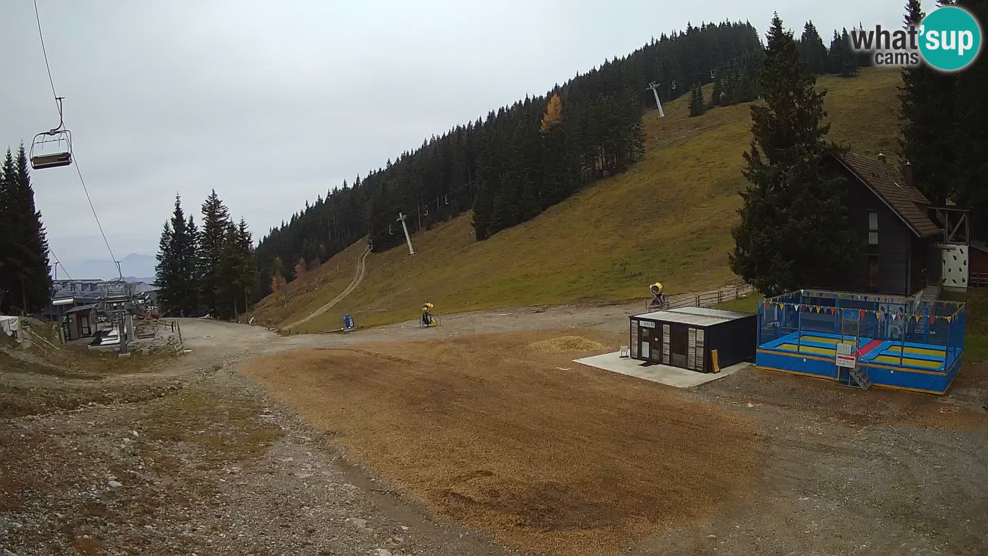 Cámara web en vivo de la estación de esquí GOLTE – vista a Medvedjak – Eslovenia