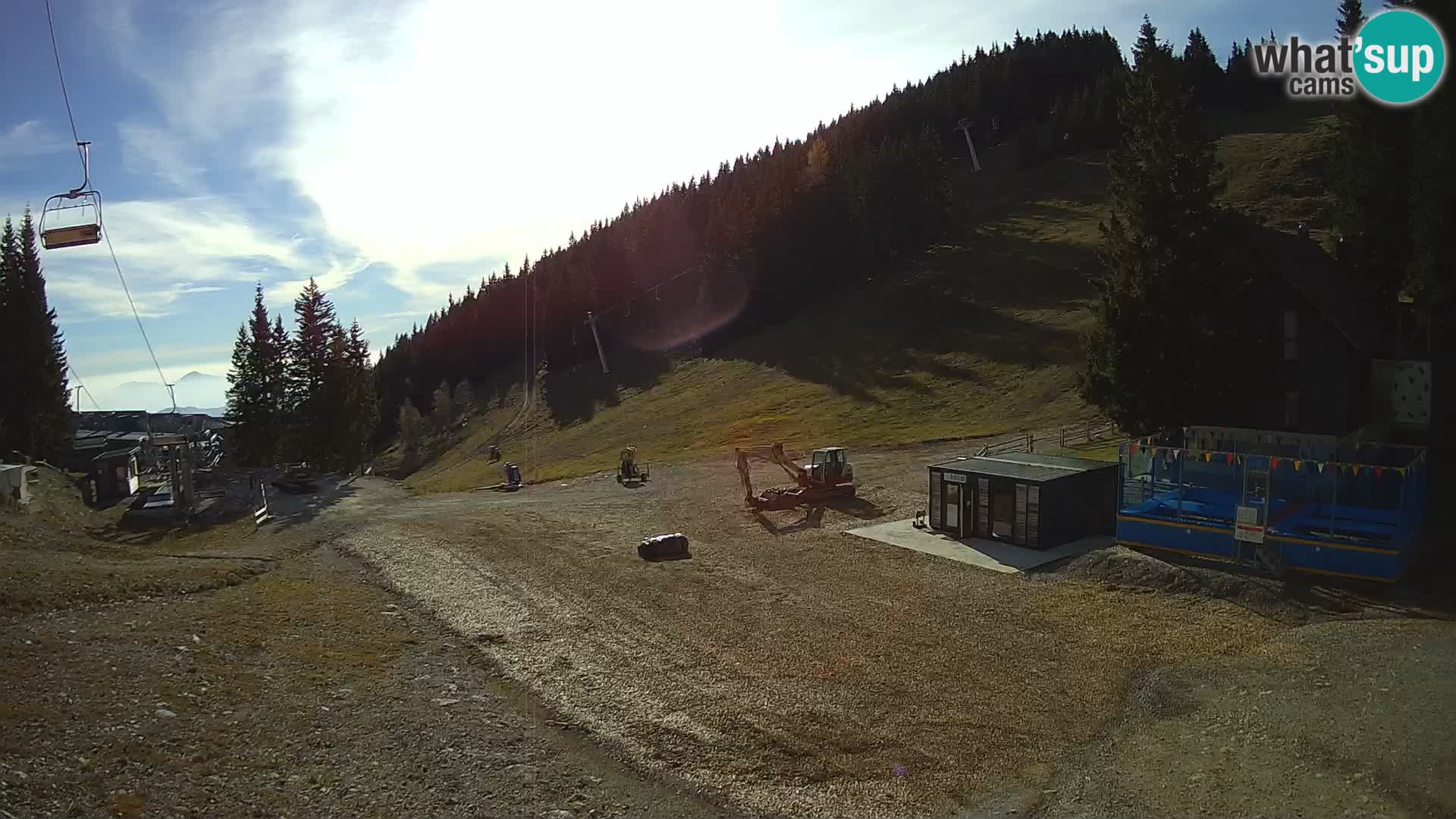 Spletna kamera smučišča GOLTE v živo – pogled na Medvedjak