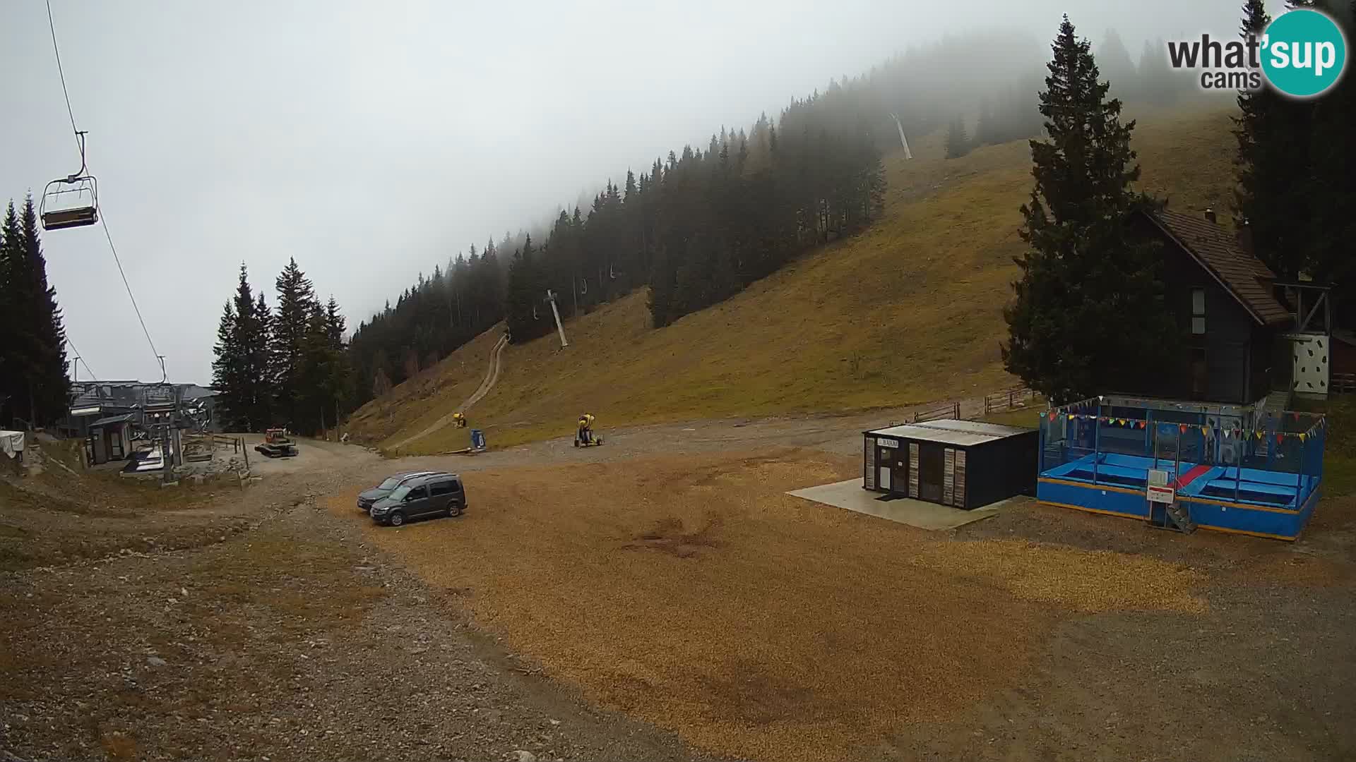 Spletna kamera smučišča GOLTE v živo – pogled na Medvedjak