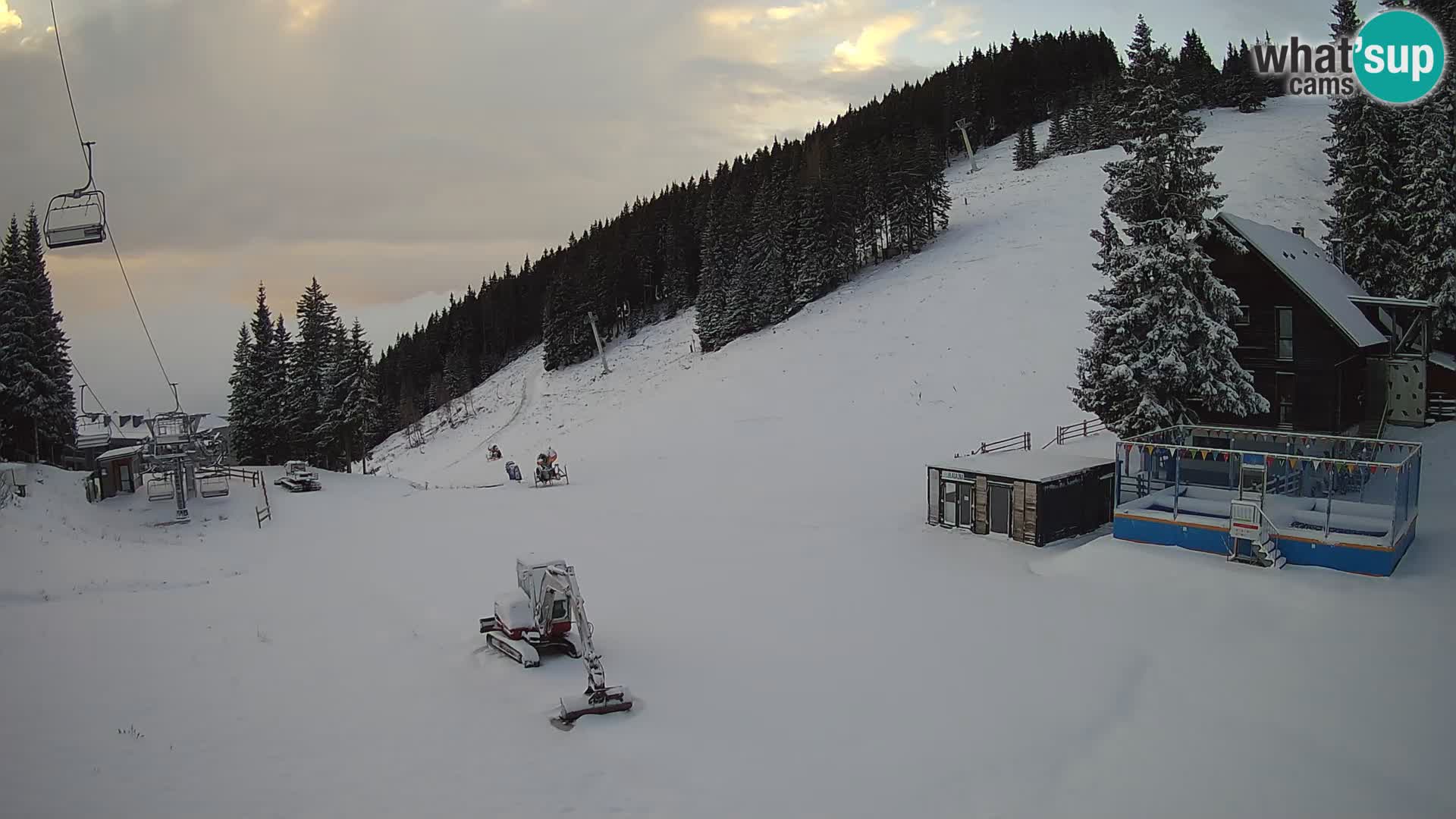 GOLTE skijalište web kamera – pogled na Medvedjak – Slovenija