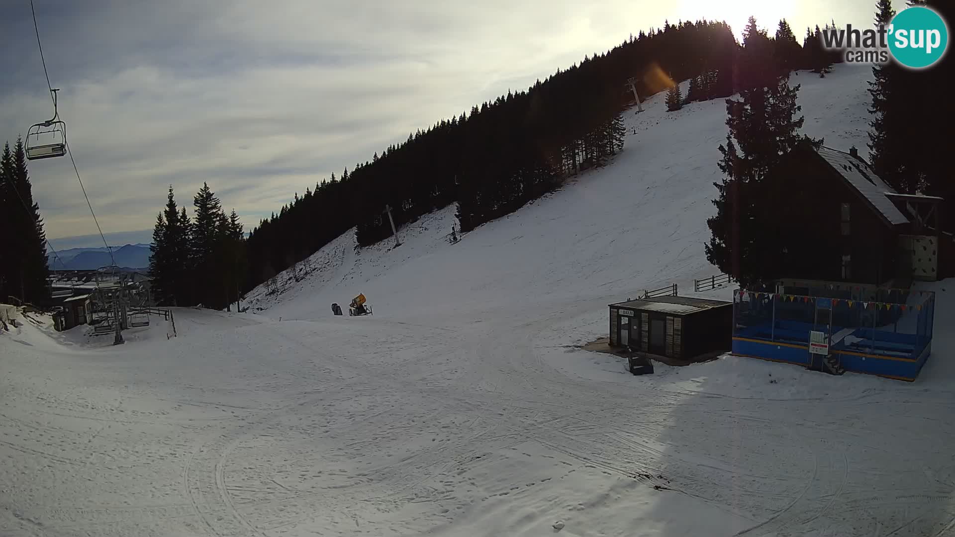 Cámara web en vivo de la estación de esquí GOLTE – vista a Medvedjak – Eslovenia