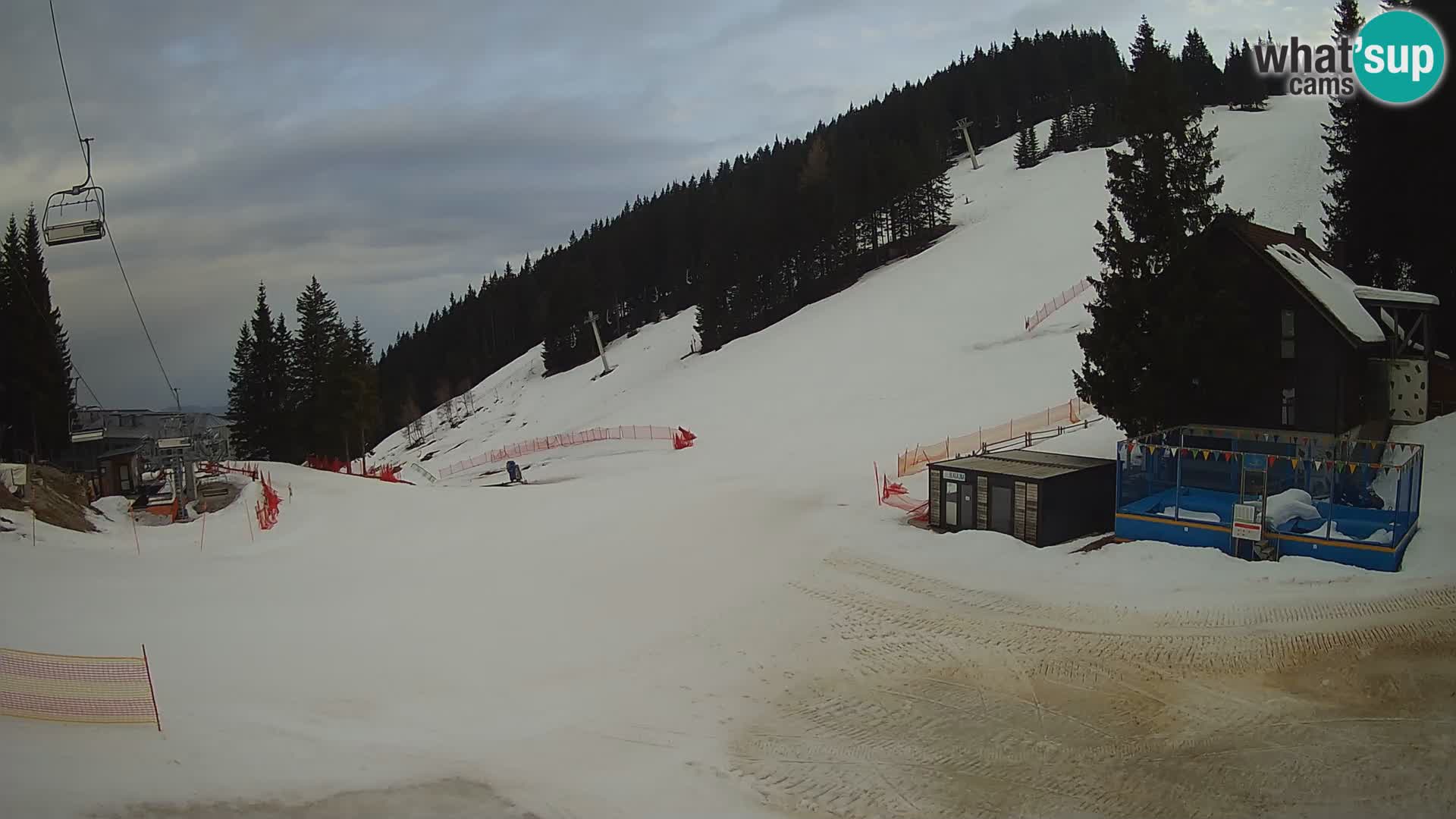 Cámara web en vivo de la estación de esquí GOLTE – vista a Medvedjak – Eslovenia