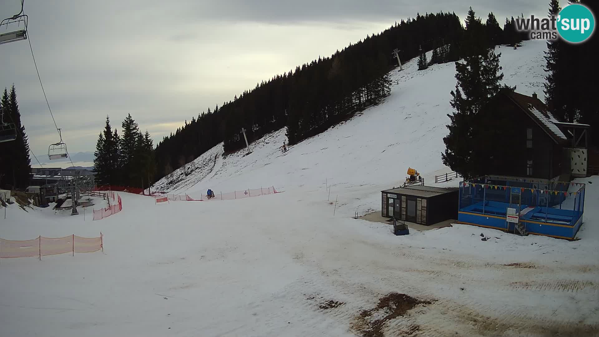 GOLTE skijalište web kamera – pogled na Medvedjak – Slovenija