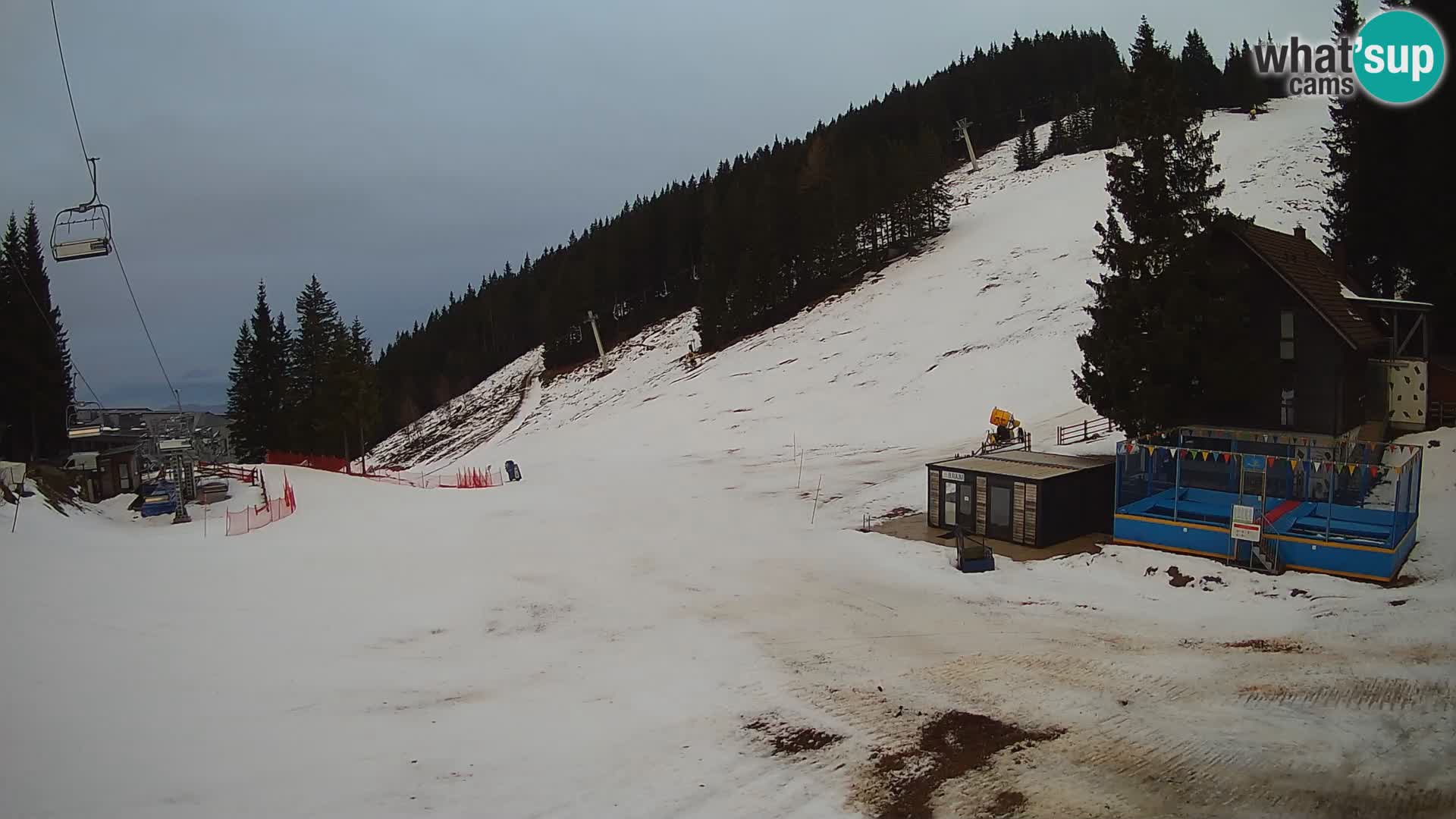 GOLTE skijalište web kamera – pogled na Medvedjak – Slovenija