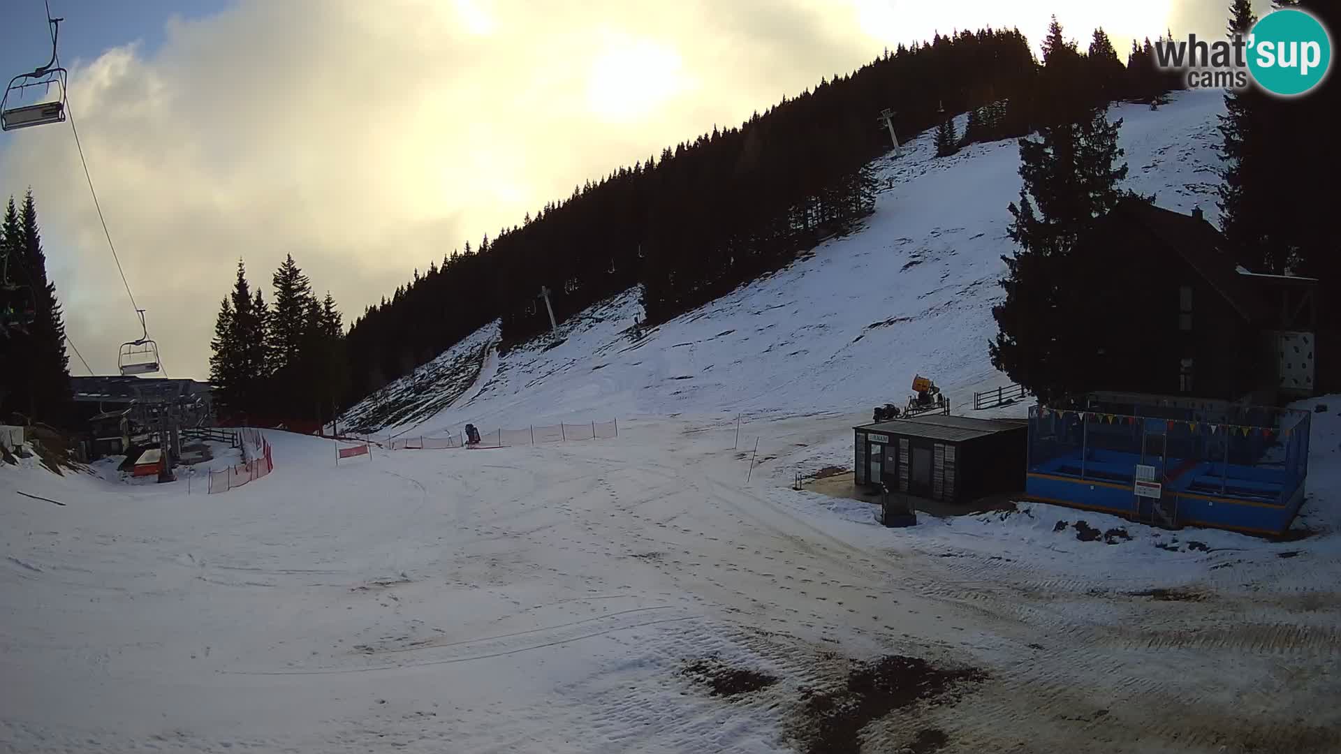 Cámara web en vivo de la estación de esquí GOLTE – vista a Medvedjak – Eslovenia