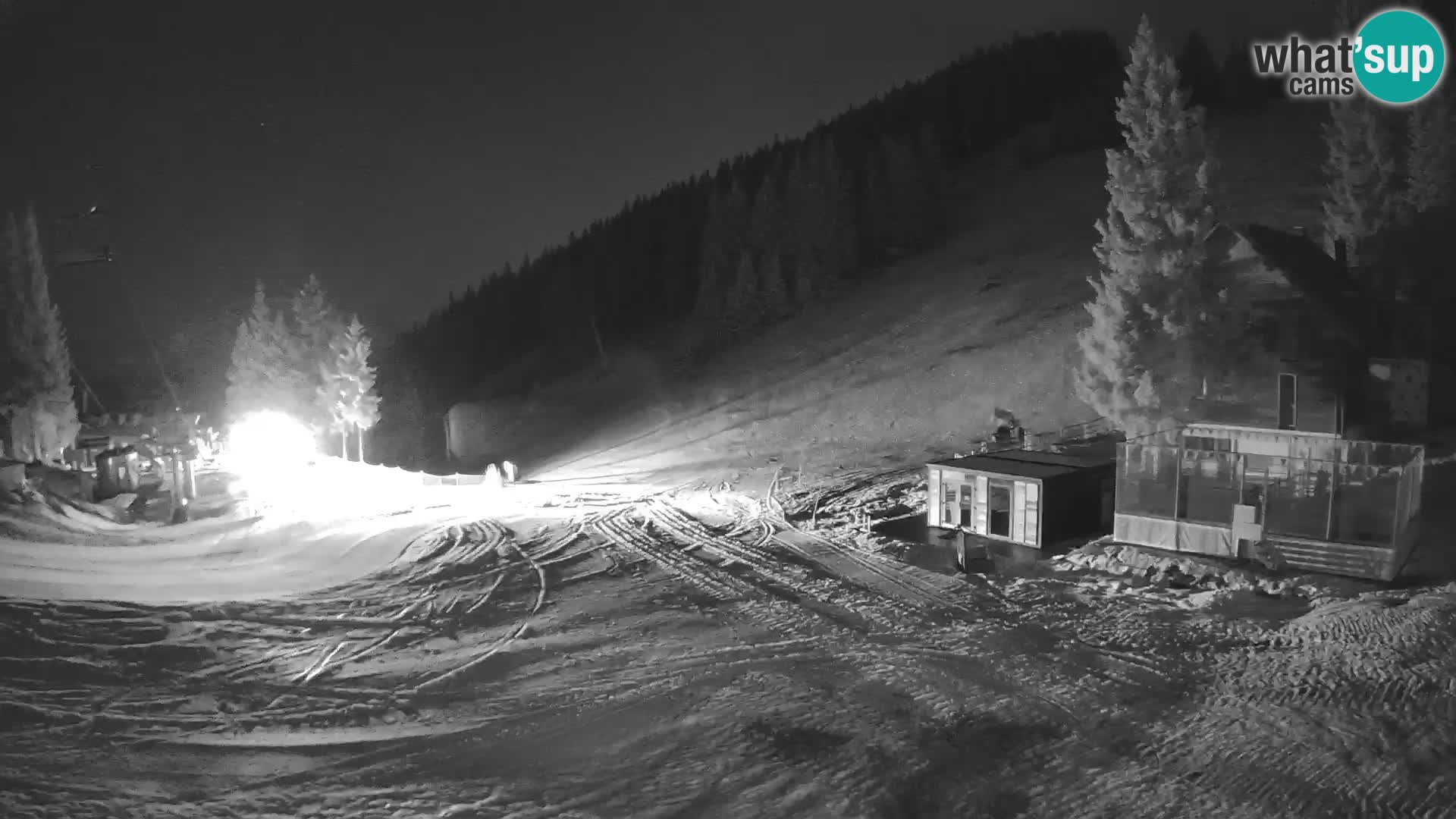 Spletna kamera smučišča GOLTE v živo – pogled na Medvedjak