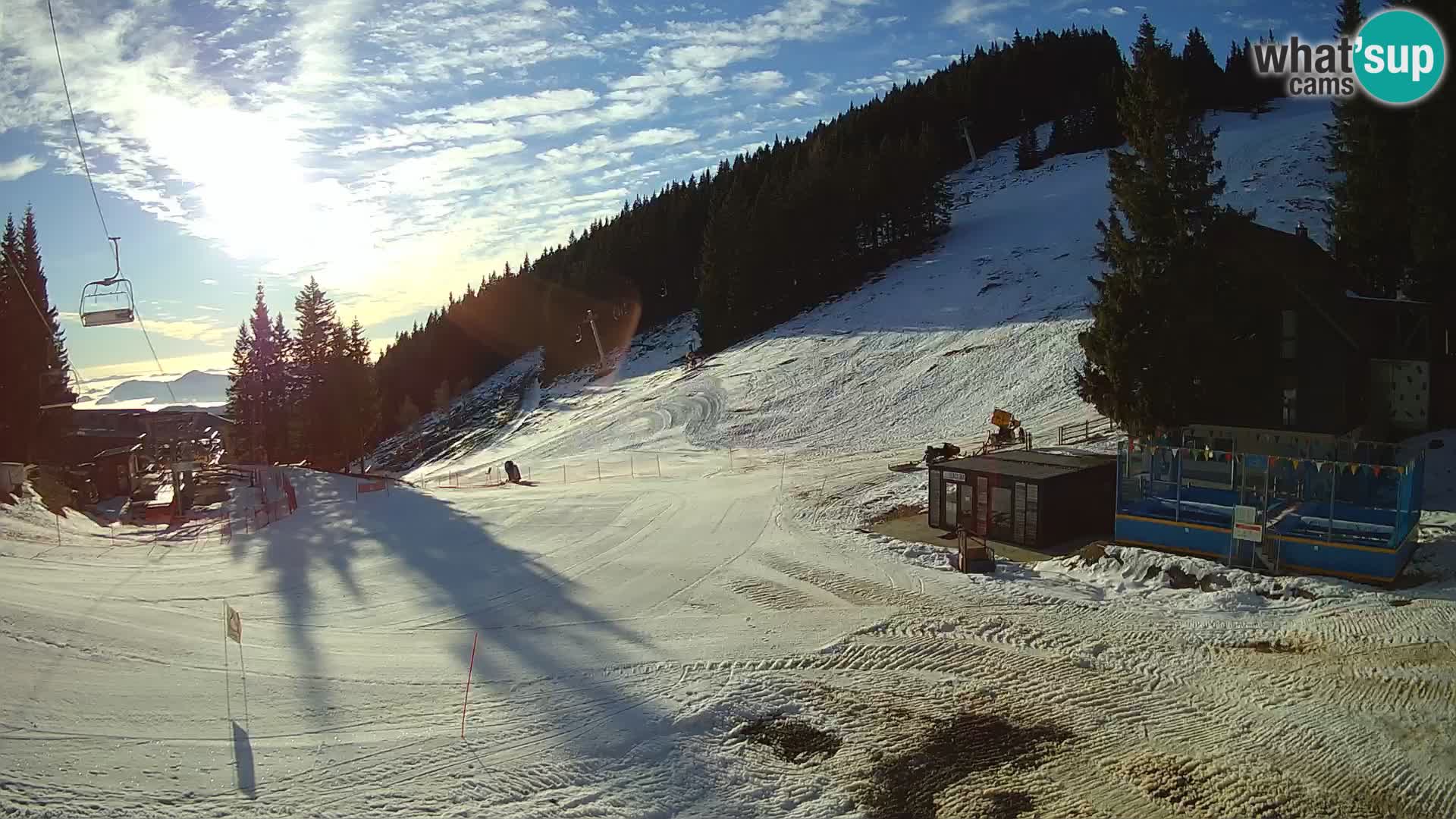 Spletna kamera smučišča GOLTE v živo – pogled na Medvedjak