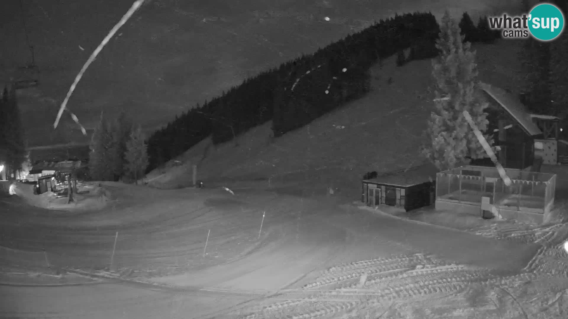 Spletna kamera smučišča GOLTE v živo – pogled na Medvedjak