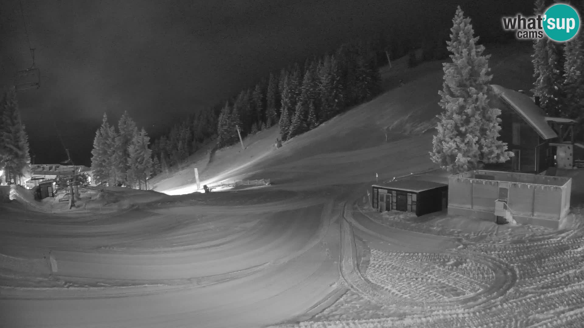 Spletna kamera smučišča GOLTE v živo – pogled na Medvedjak