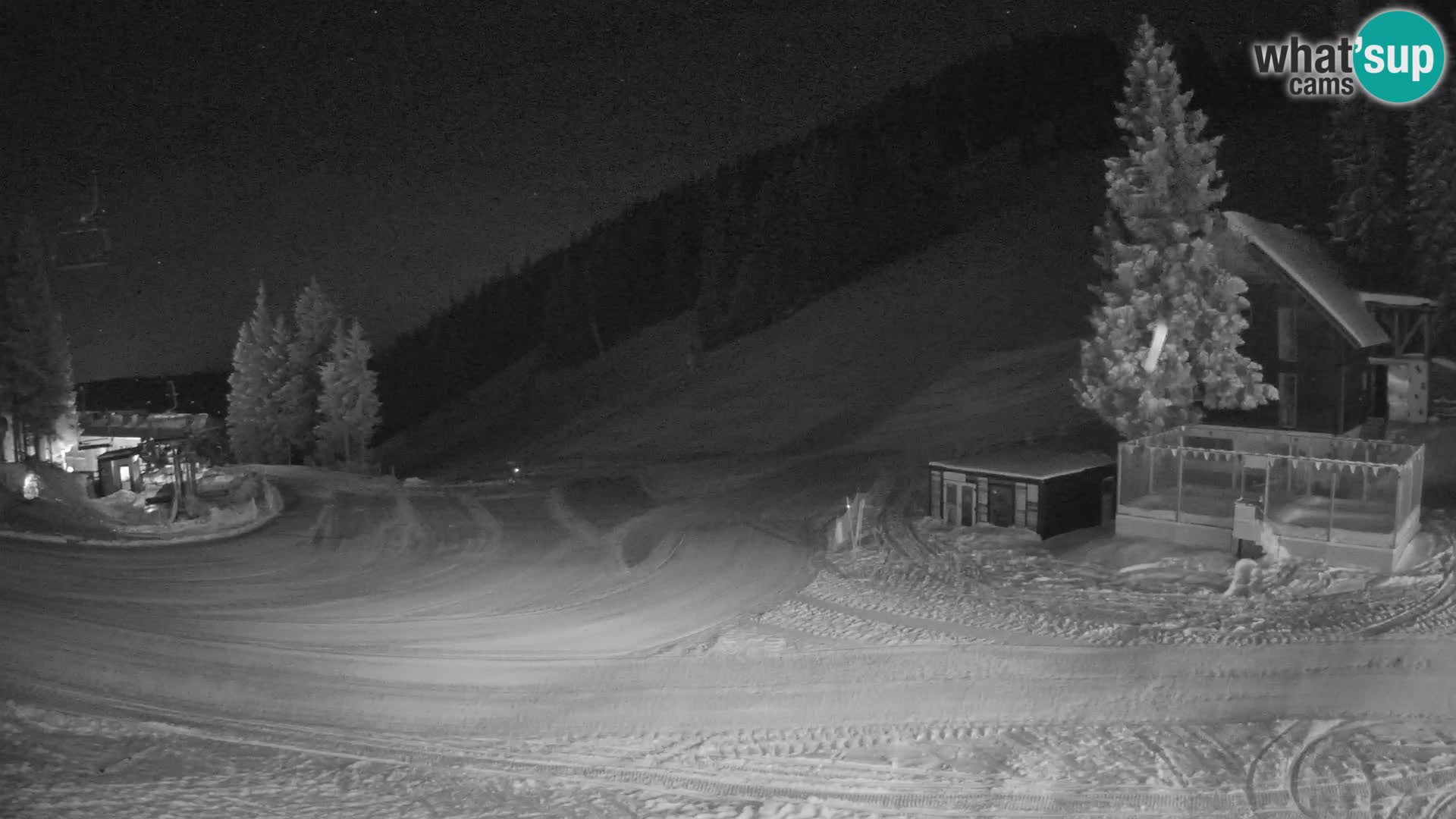 Spletna kamera smučišča GOLTE v živo – pogled na Medvedjak