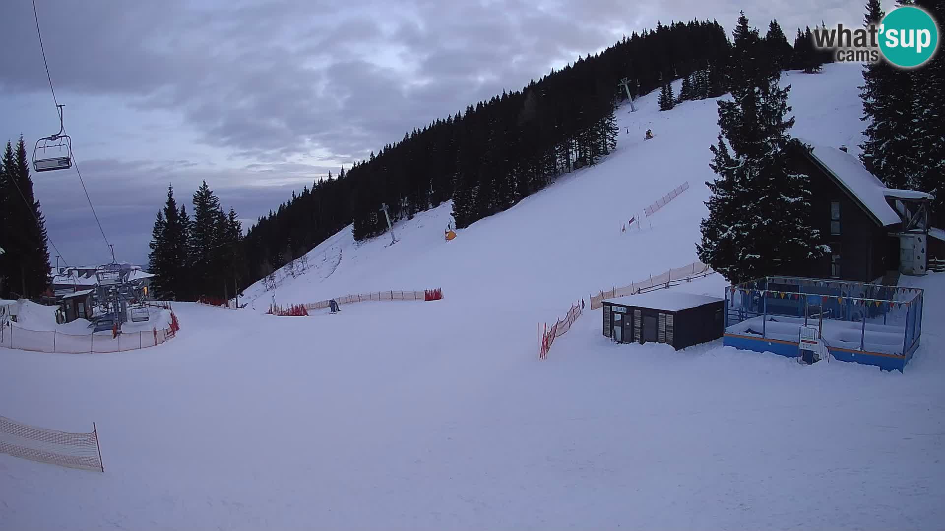 Cámara web en vivo de la estación de esquí GOLTE – vista a Medvedjak – Eslovenia