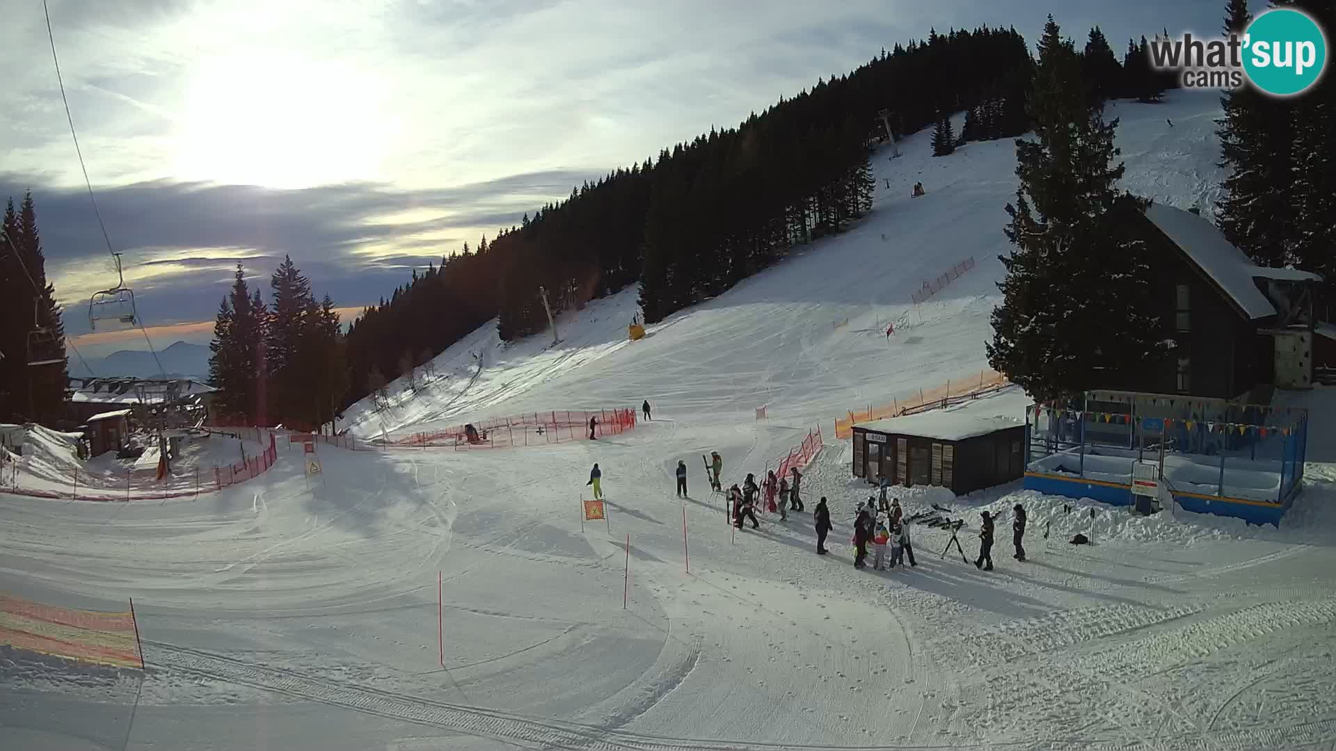 GOLTE skijalište web kamera – pogled na Medvedjak – Slovenija