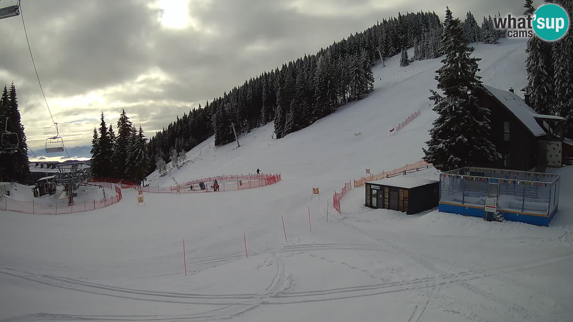 GOLTE skijalište web kamera – pogled na Medvedjak – Slovenija