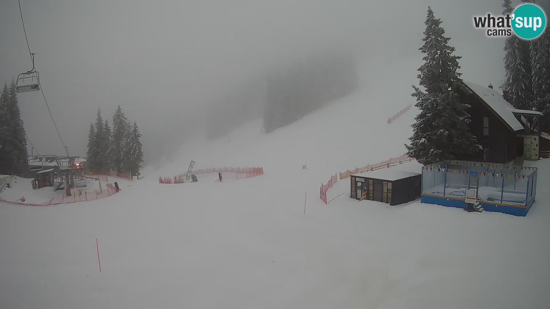 Spletna kamera smučišča GOLTE v živo – pogled na Medvedjak