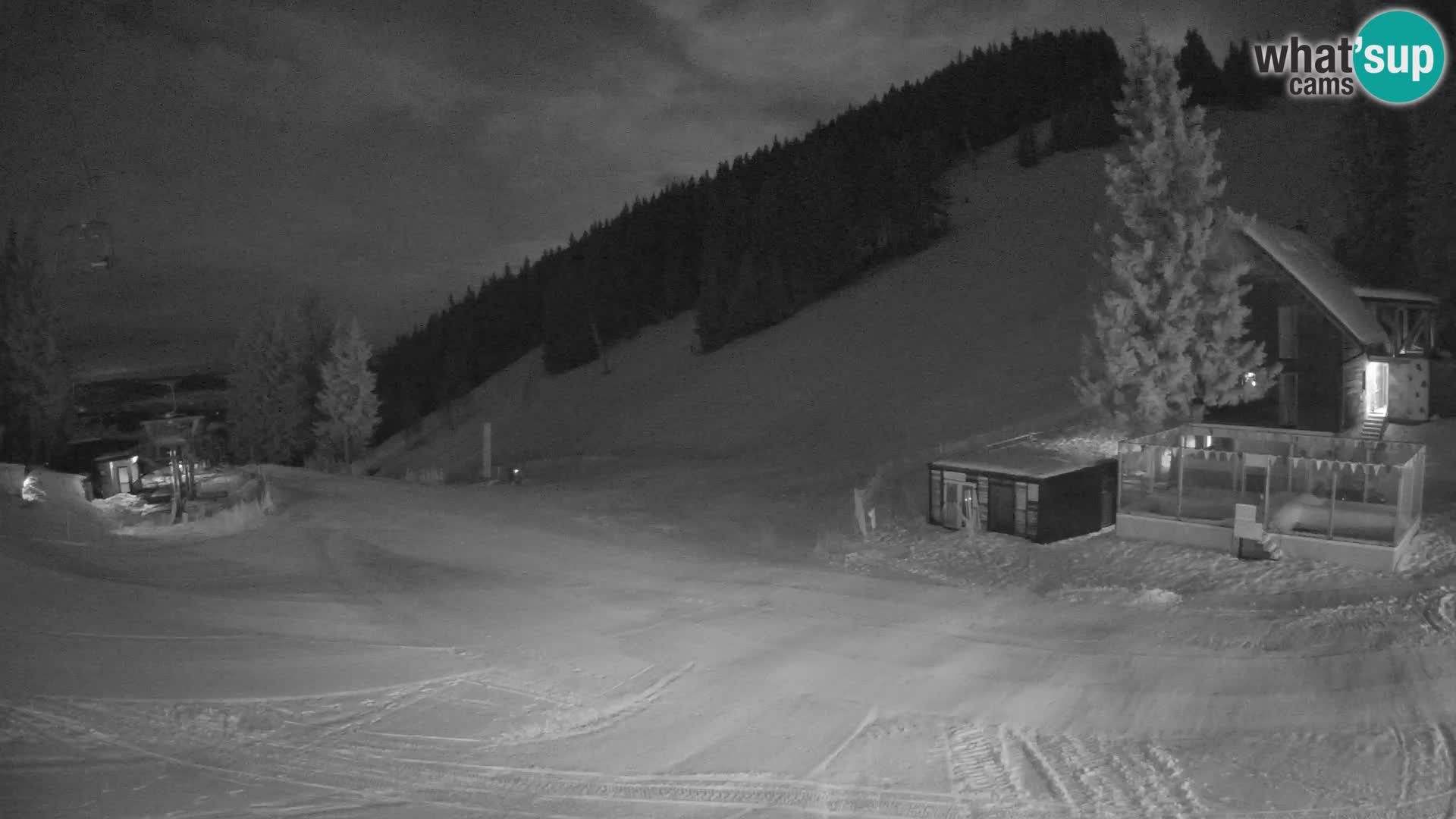 Spletna kamera smučišča GOLTE v živo – pogled na Medvedjak