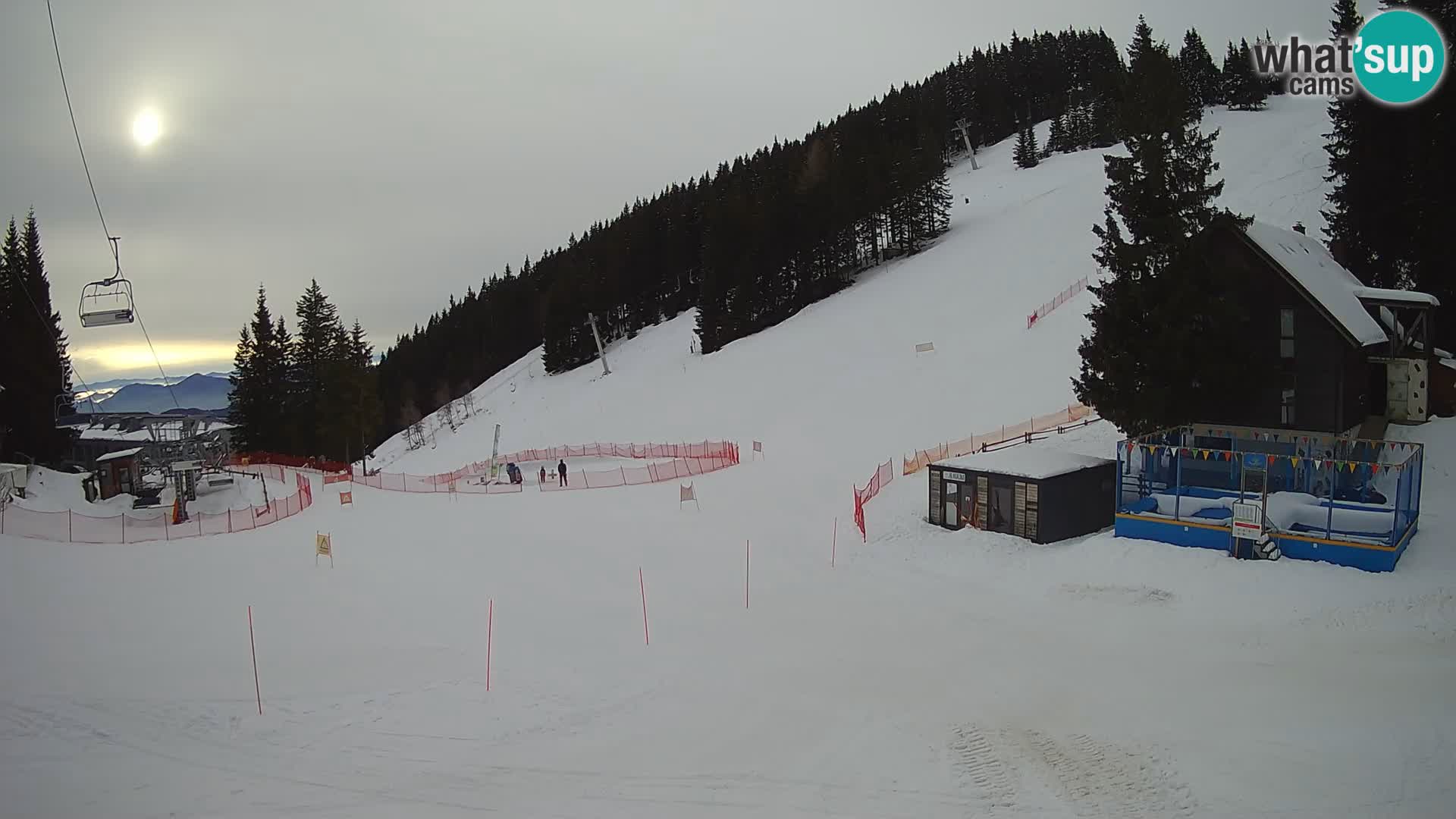 Cámara web en vivo de la estación de esquí GOLTE – vista a Medvedjak – Eslovenia