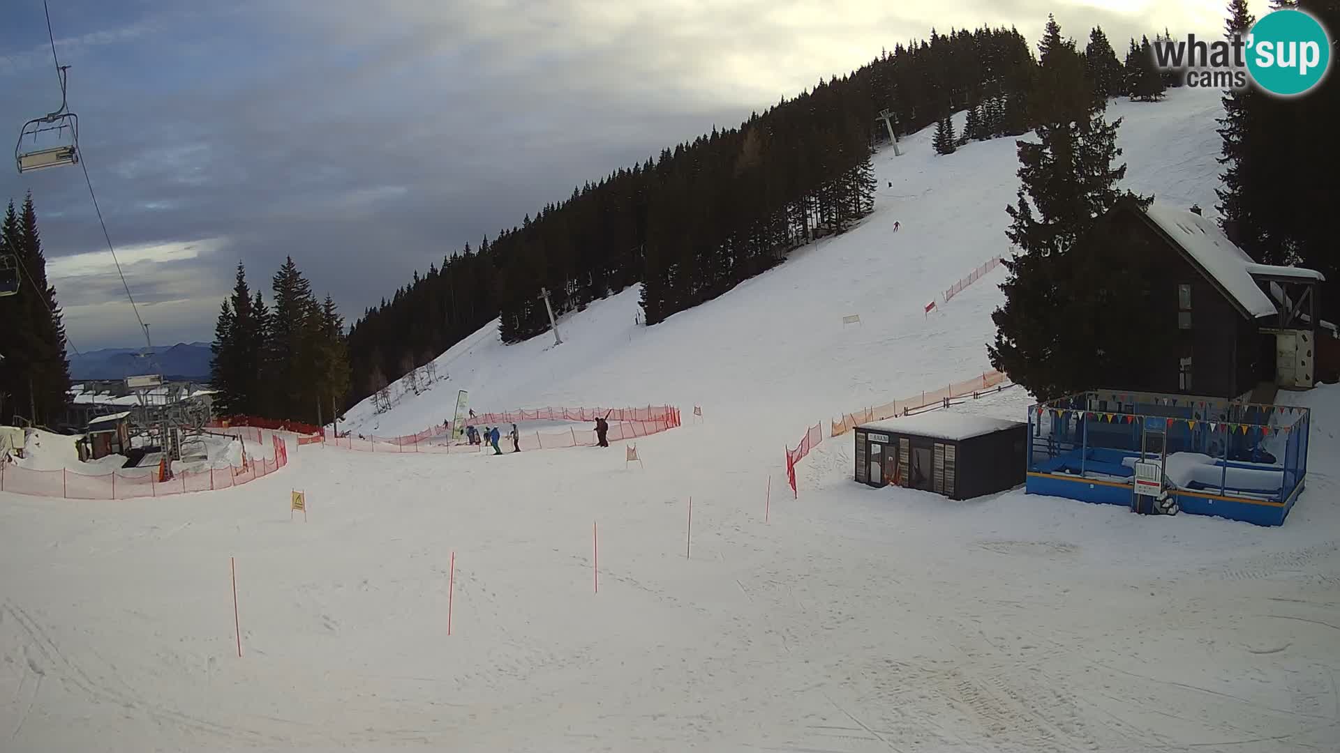 GOLTE skijalište web kamera – pogled na Medvedjak – Slovenija