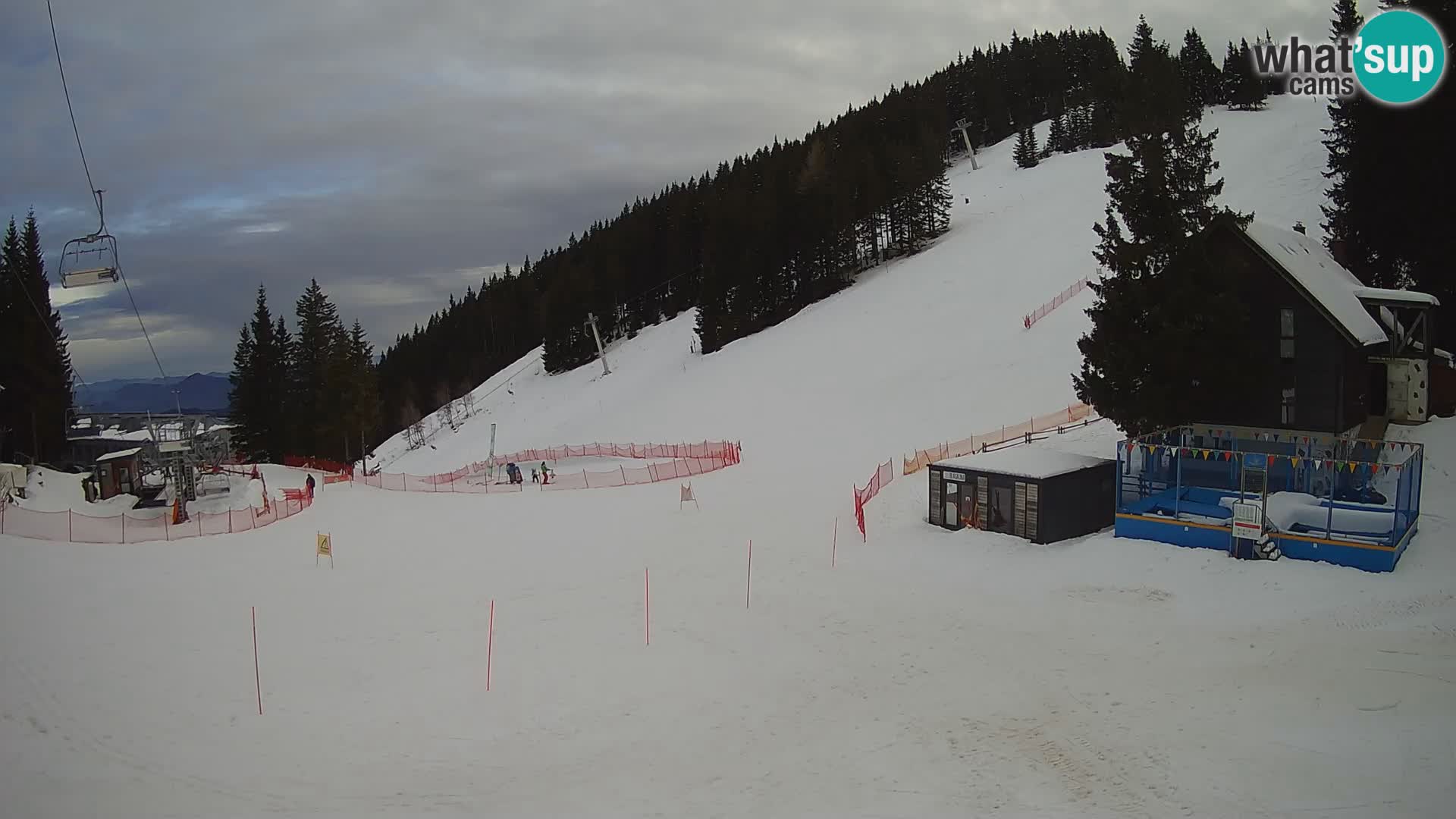 GOLTE skijalište web kamera – pogled na Medvedjak – Slovenija