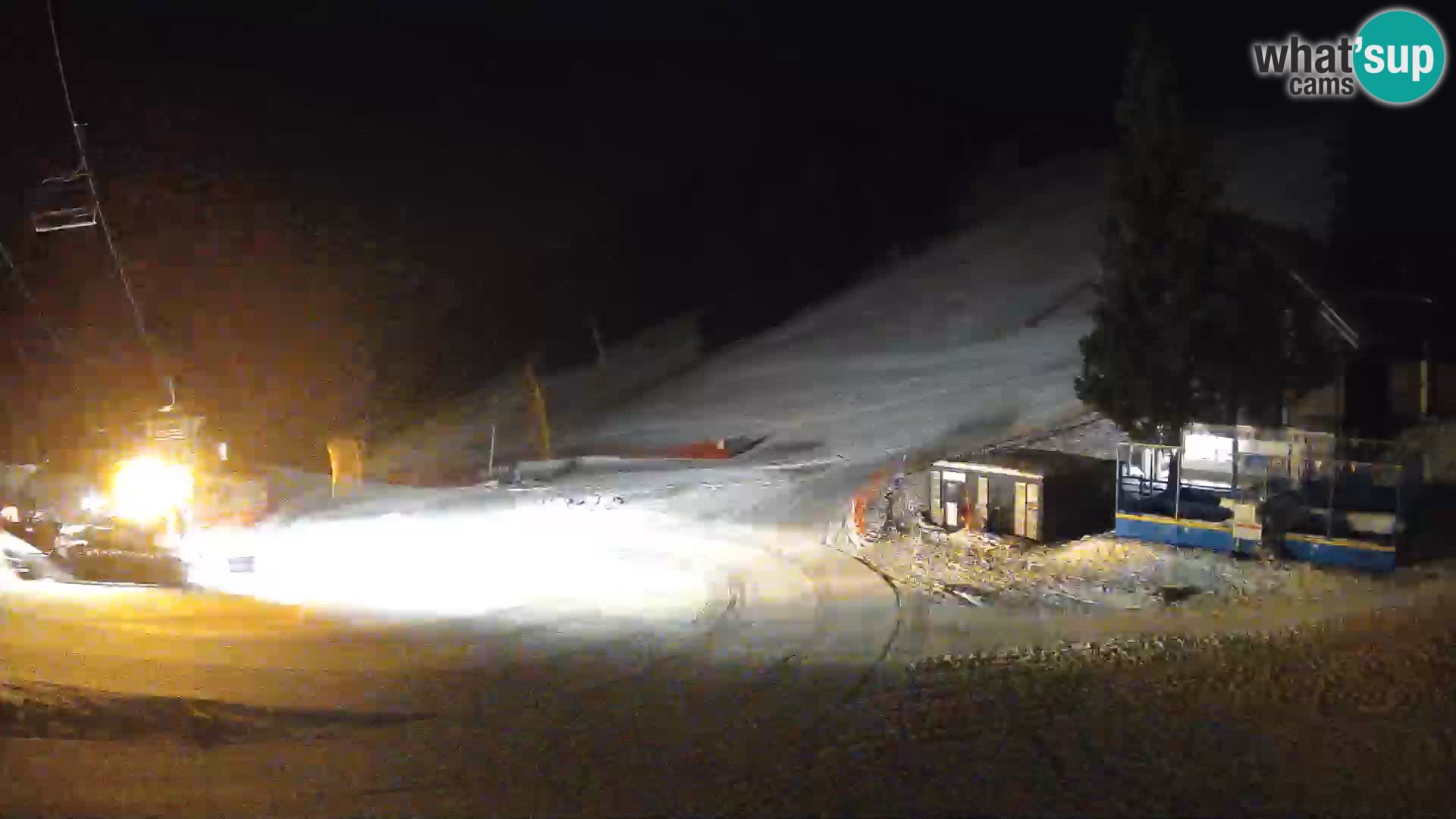 Spletna kamera smučišča GOLTE v živo – pogled na Medvedjak