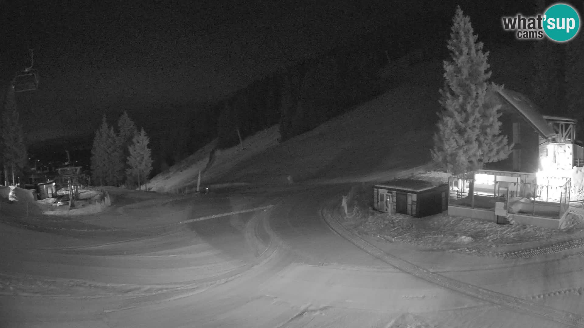 Spletna kamera smučišča GOLTE v živo – pogled na Medvedjak