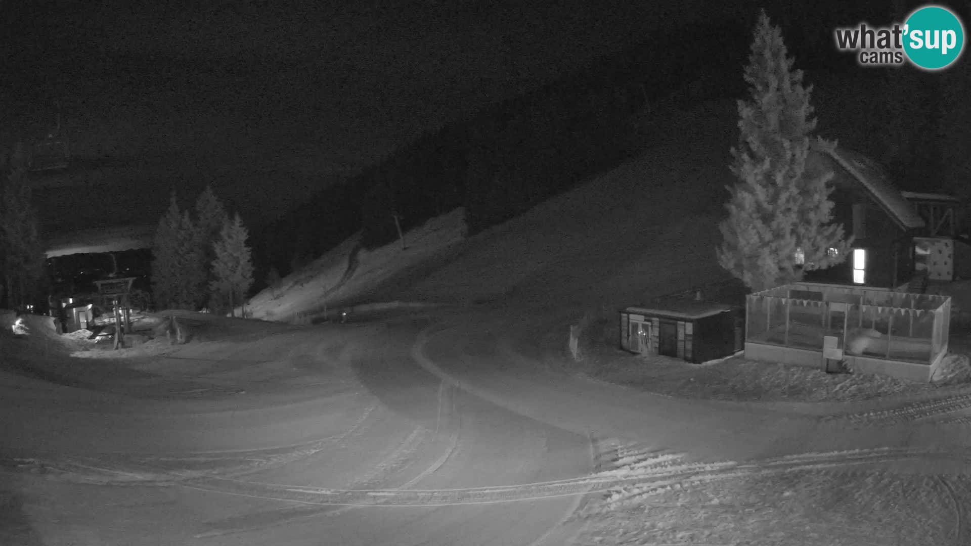 Spletna kamera smučišča GOLTE v živo – pogled na Medvedjak