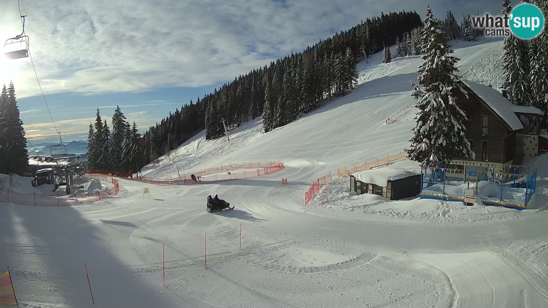 GOLTE skijalište web kamera – pogled na Medvedjak – Slovenija