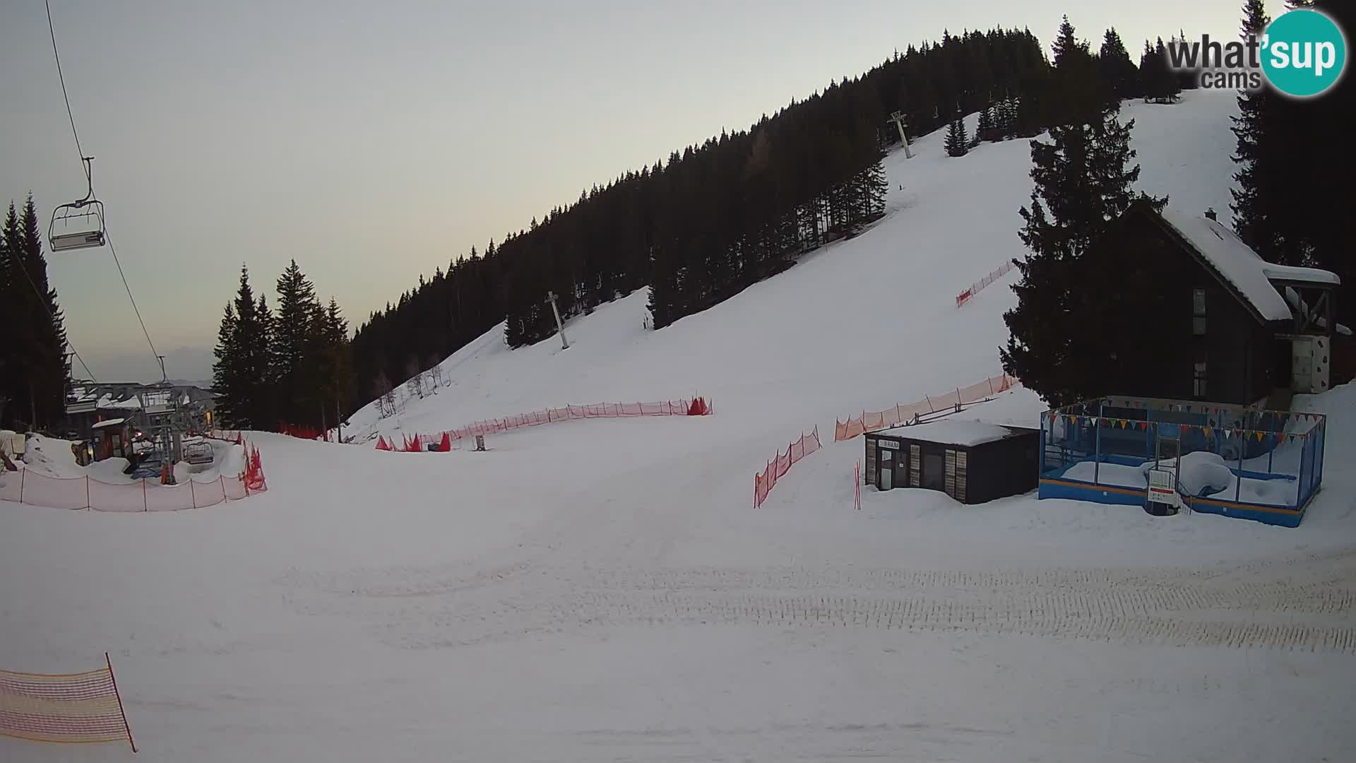 GOLTE skijalište web kamera – pogled na Medvedjak – Slovenija