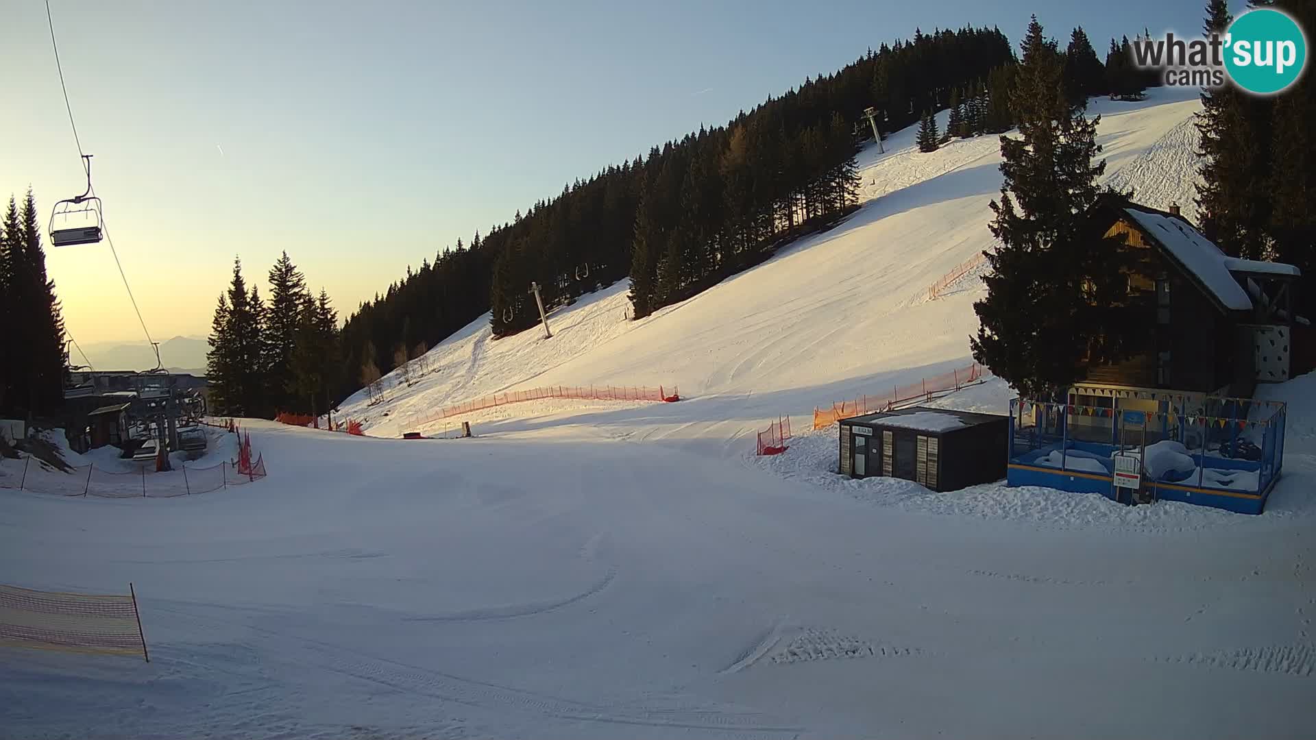 GOLTE skijalište web kamera – pogled na Medvedjak – Slovenija