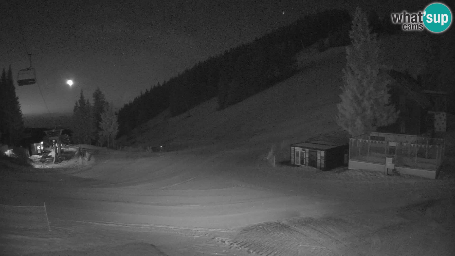 Spletna kamera smučišča GOLTE v živo – pogled na Medvedjak