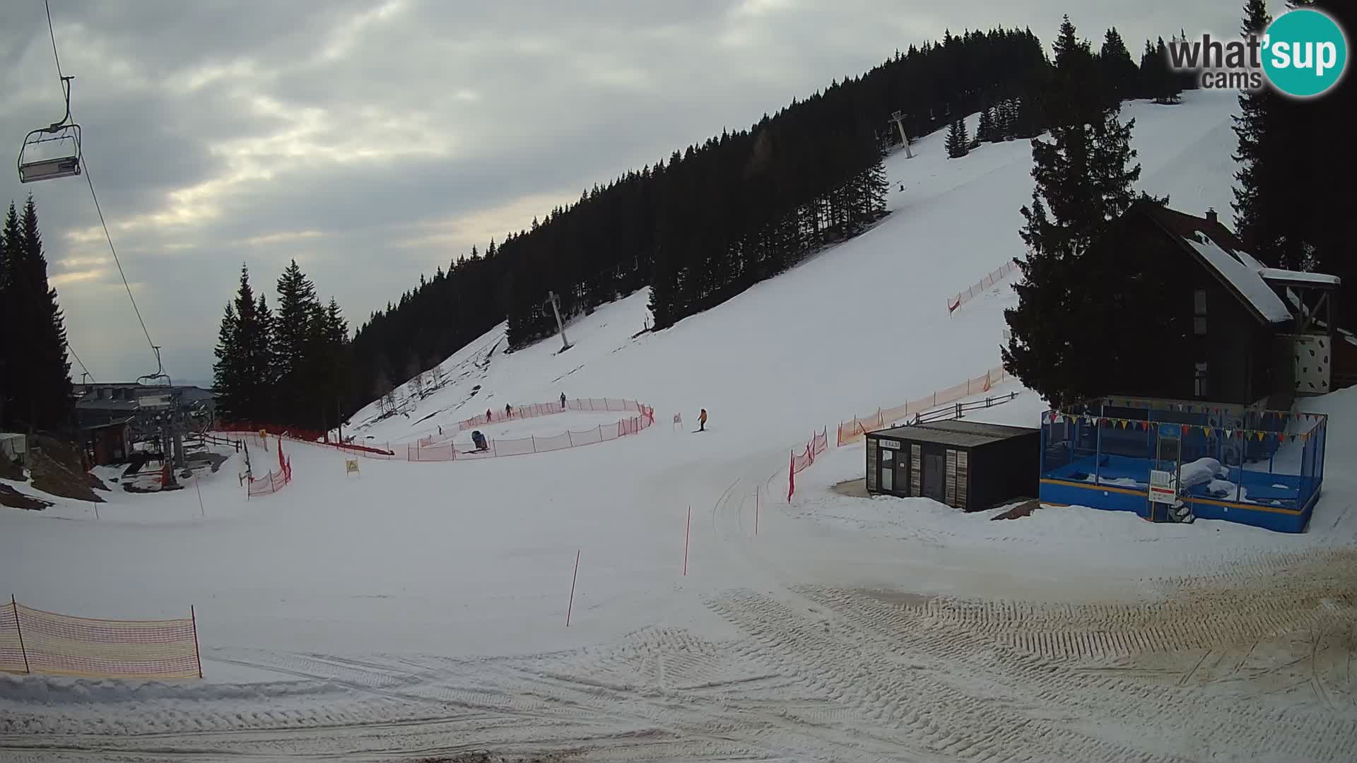GOLTE skijalište web kamera – pogled na Medvedjak – Slovenija