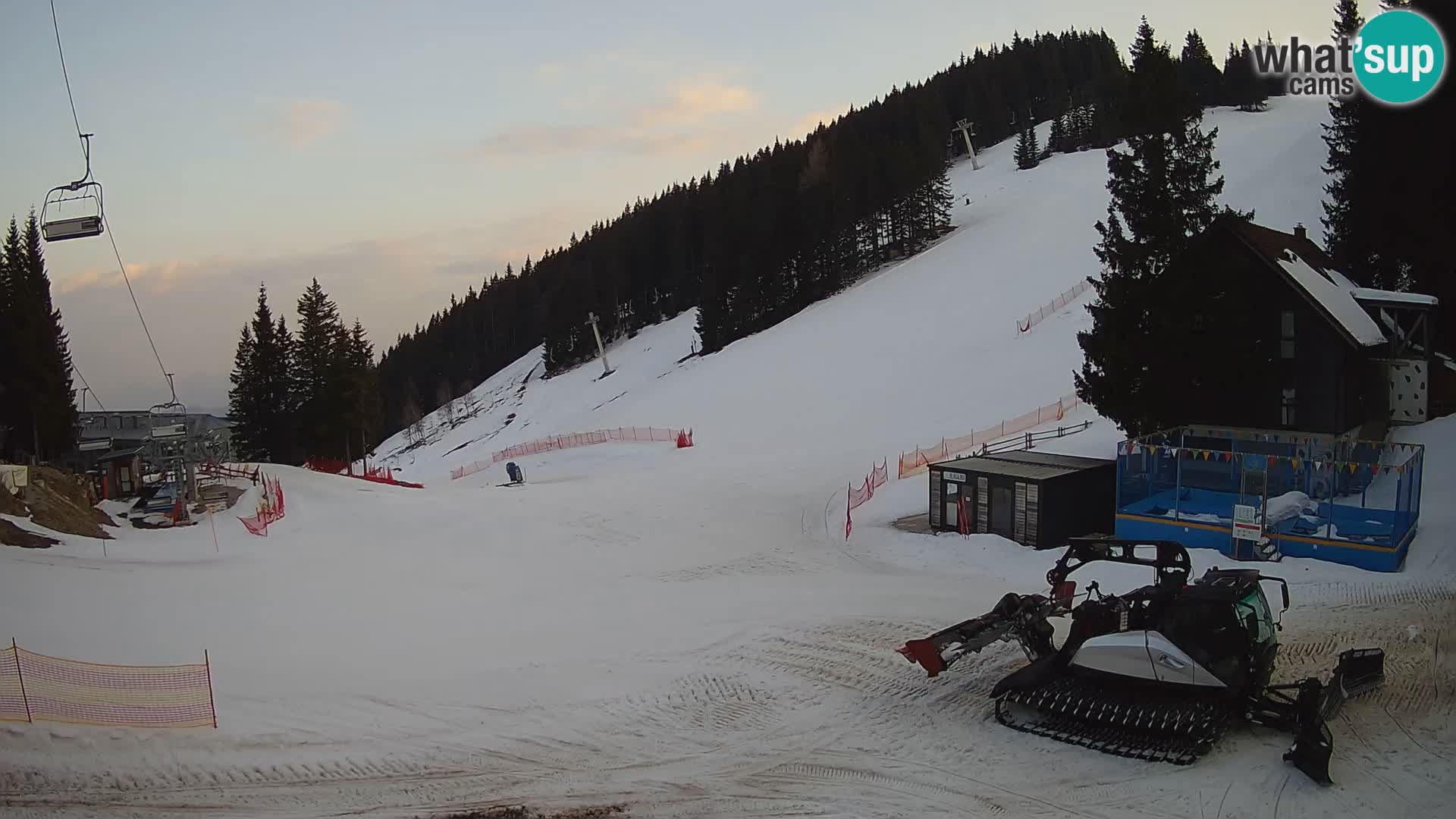 GOLTE skijalište web kamera – pogled na Medvedjak – Slovenija