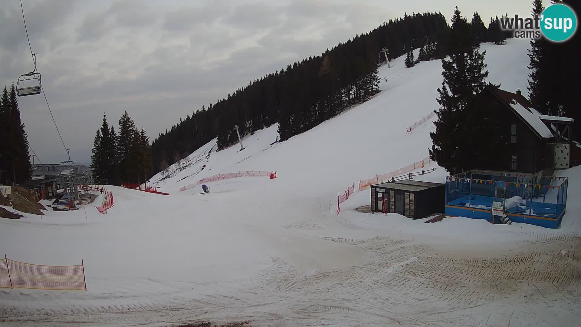 GOLTE skijalište web kamera – pogled na Medvedjak – Slovenija