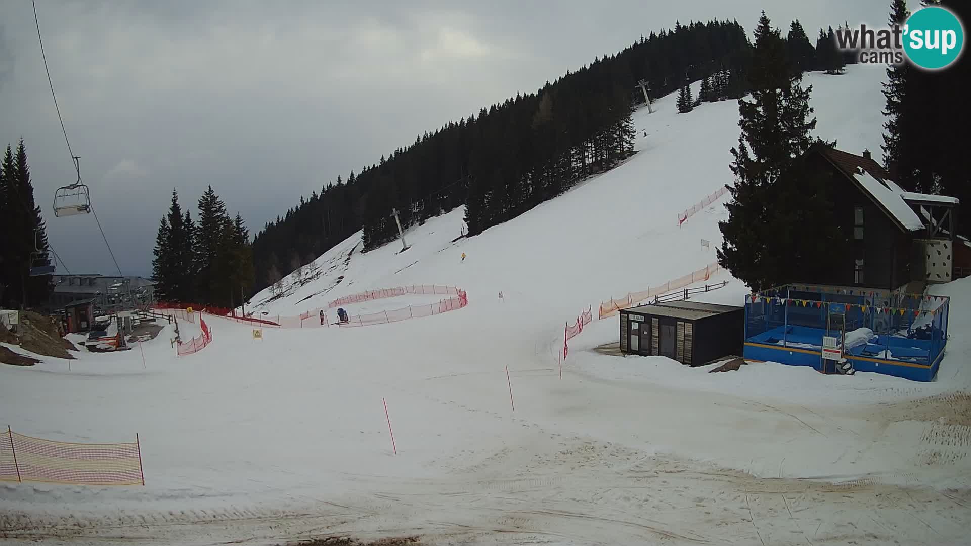 GOLTE skijalište web kamera – pogled na Medvedjak – Slovenija