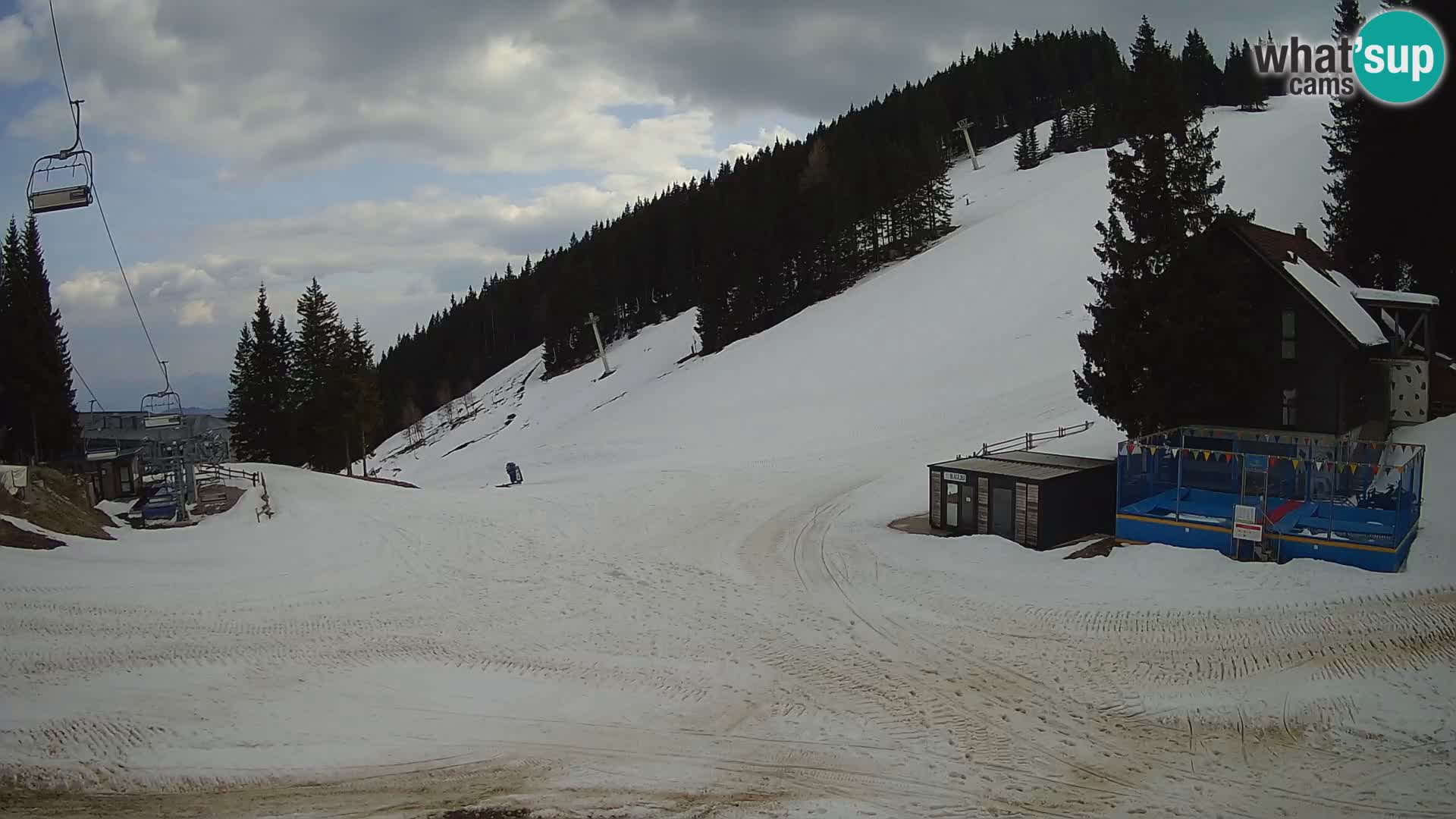 GOLTE skijalište web kamera – pogled na Medvedjak – Slovenija