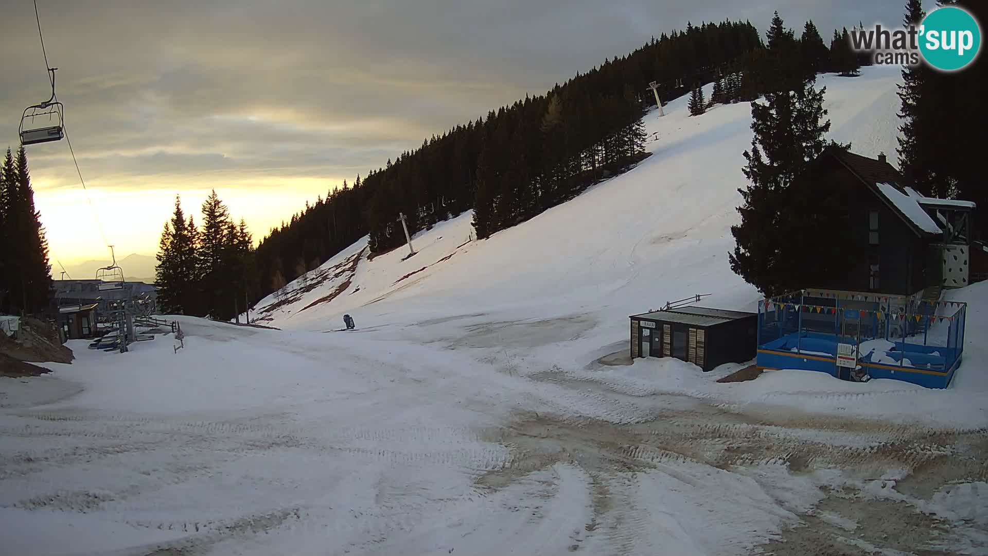 Cámara web en vivo de la estación de esquí GOLTE – vista a Medvedjak – Eslovenia