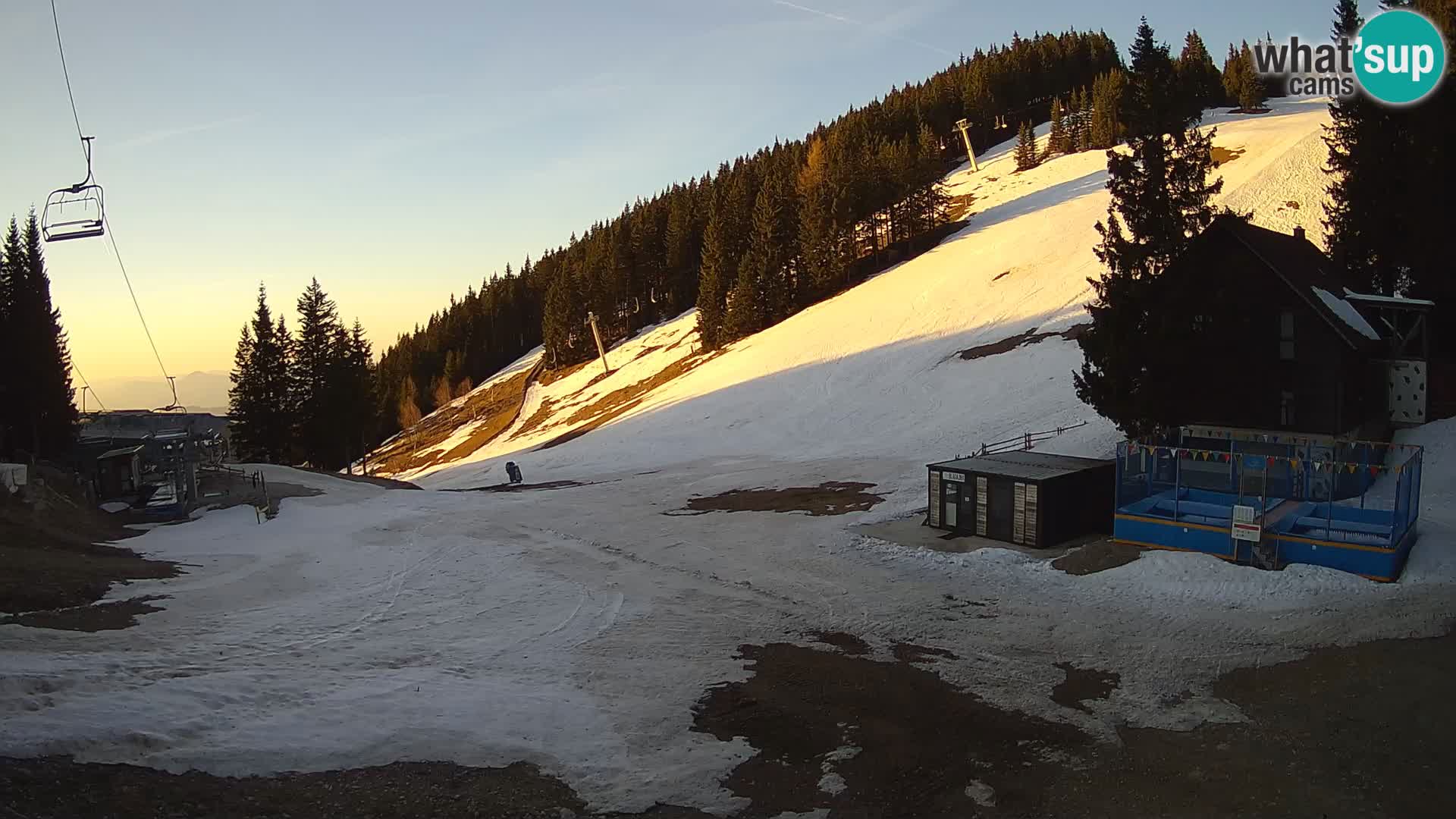 Cámara web en vivo de la estación de esquí GOLTE – vista a Medvedjak – Eslovenia