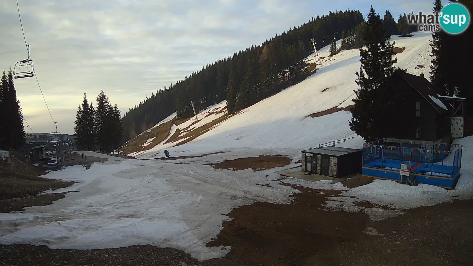 GOLTE Skigebiet webcam – Schöne Aussicht auf Medvedjak – Slowenien